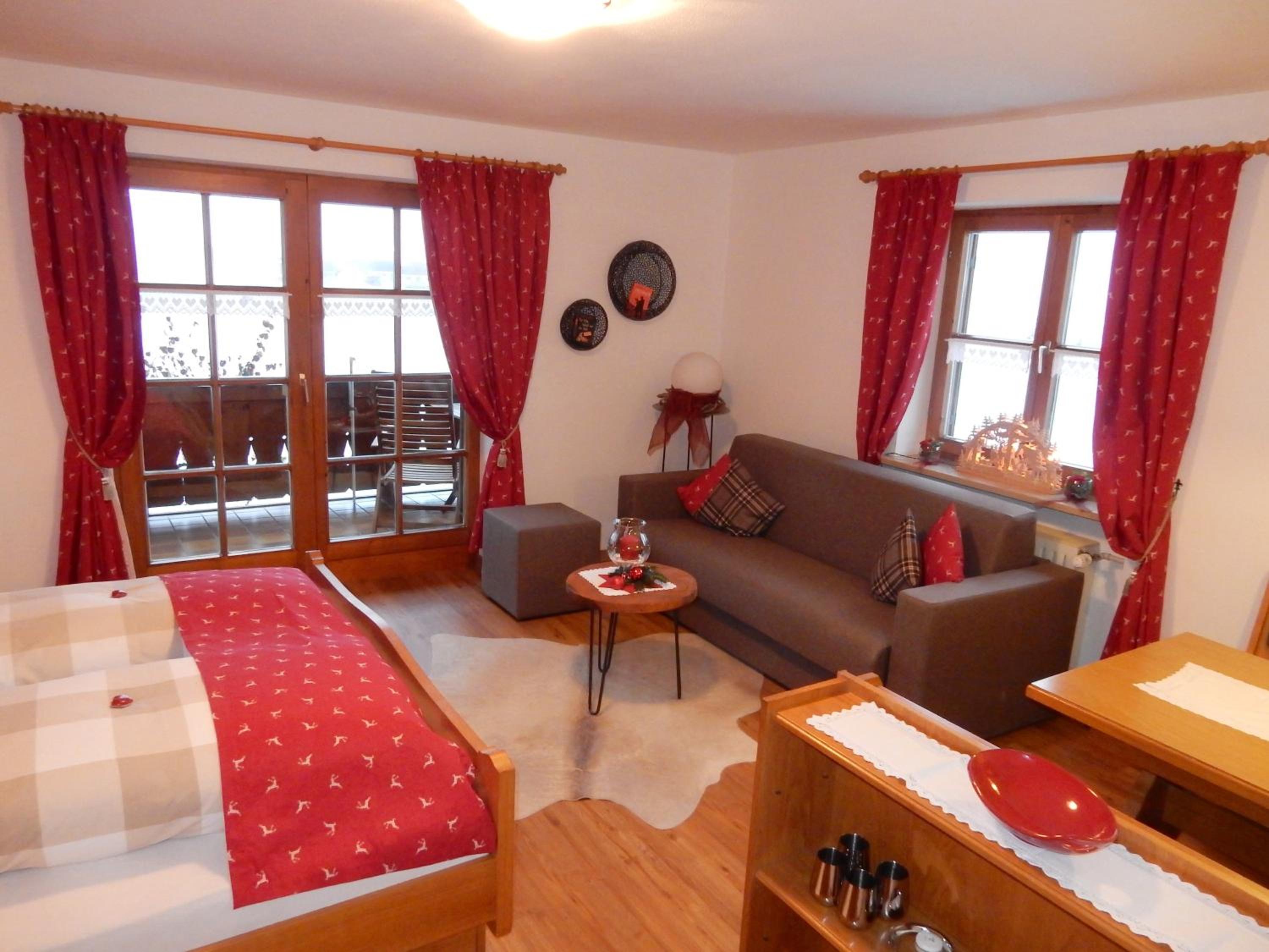 Two-Room Apartment with Balcony photo 1