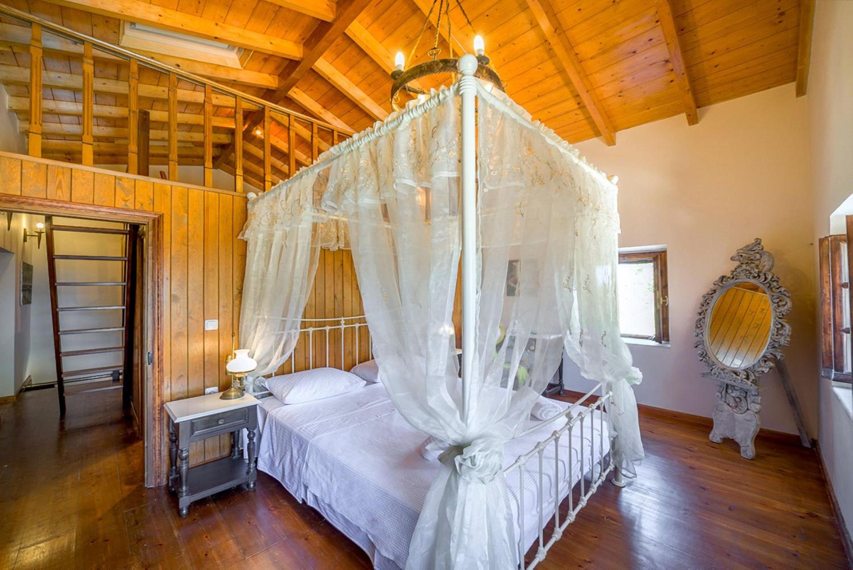 Three-Bedroom Villa photo 1