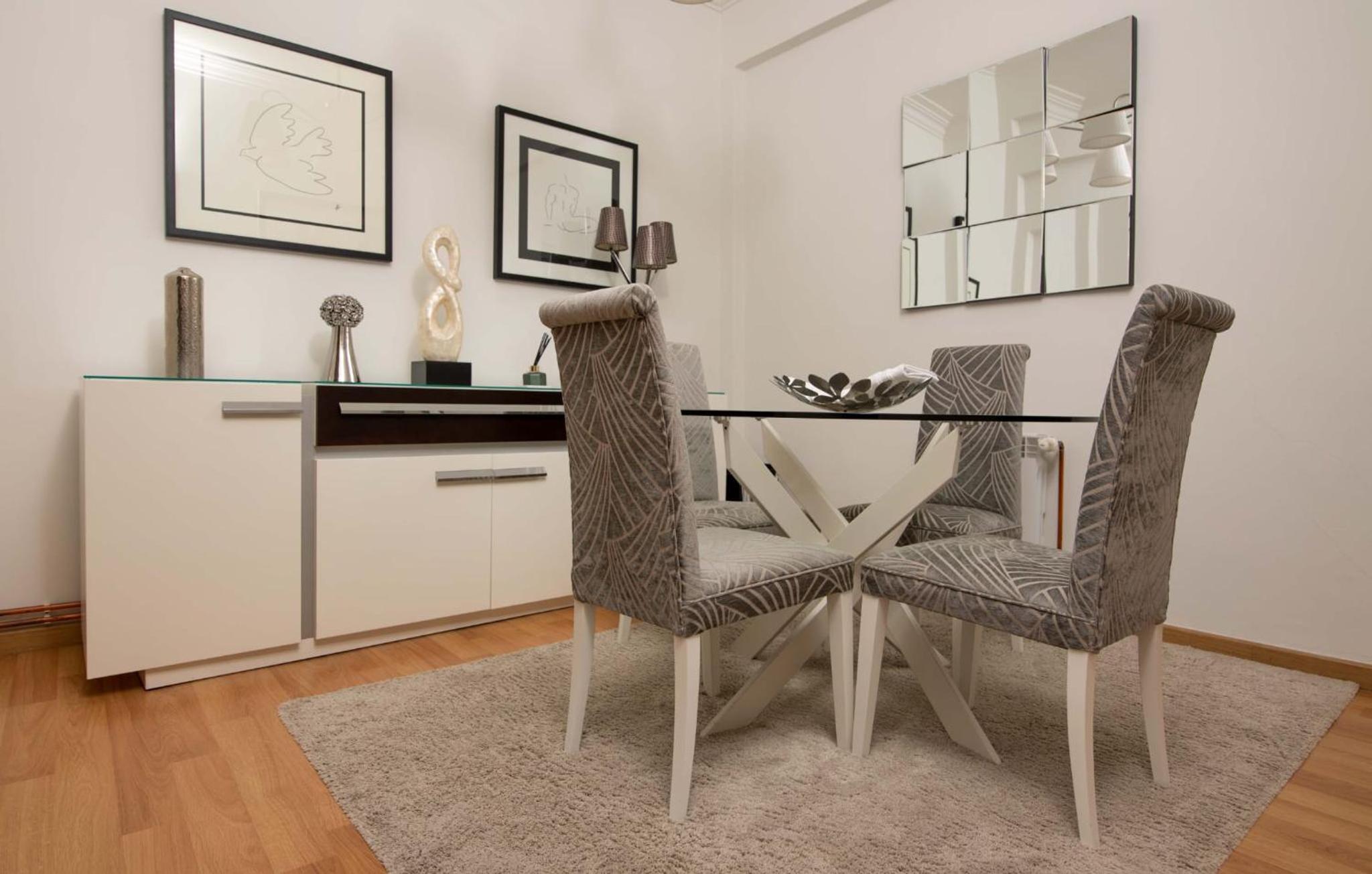 Three-Bedroom Apartment (6 Adults) - Photo 20