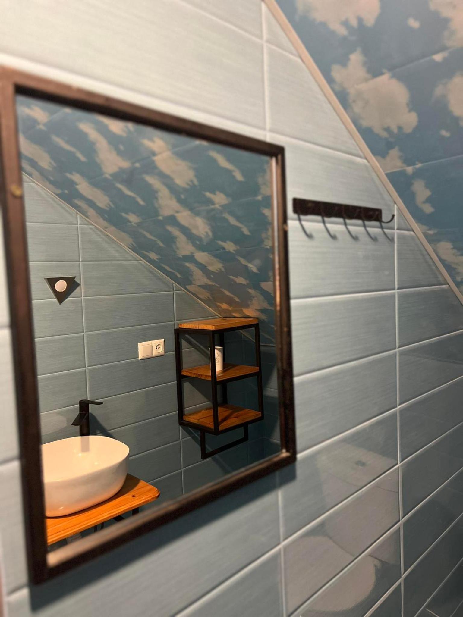 Twin Room with Bathroom photo 3