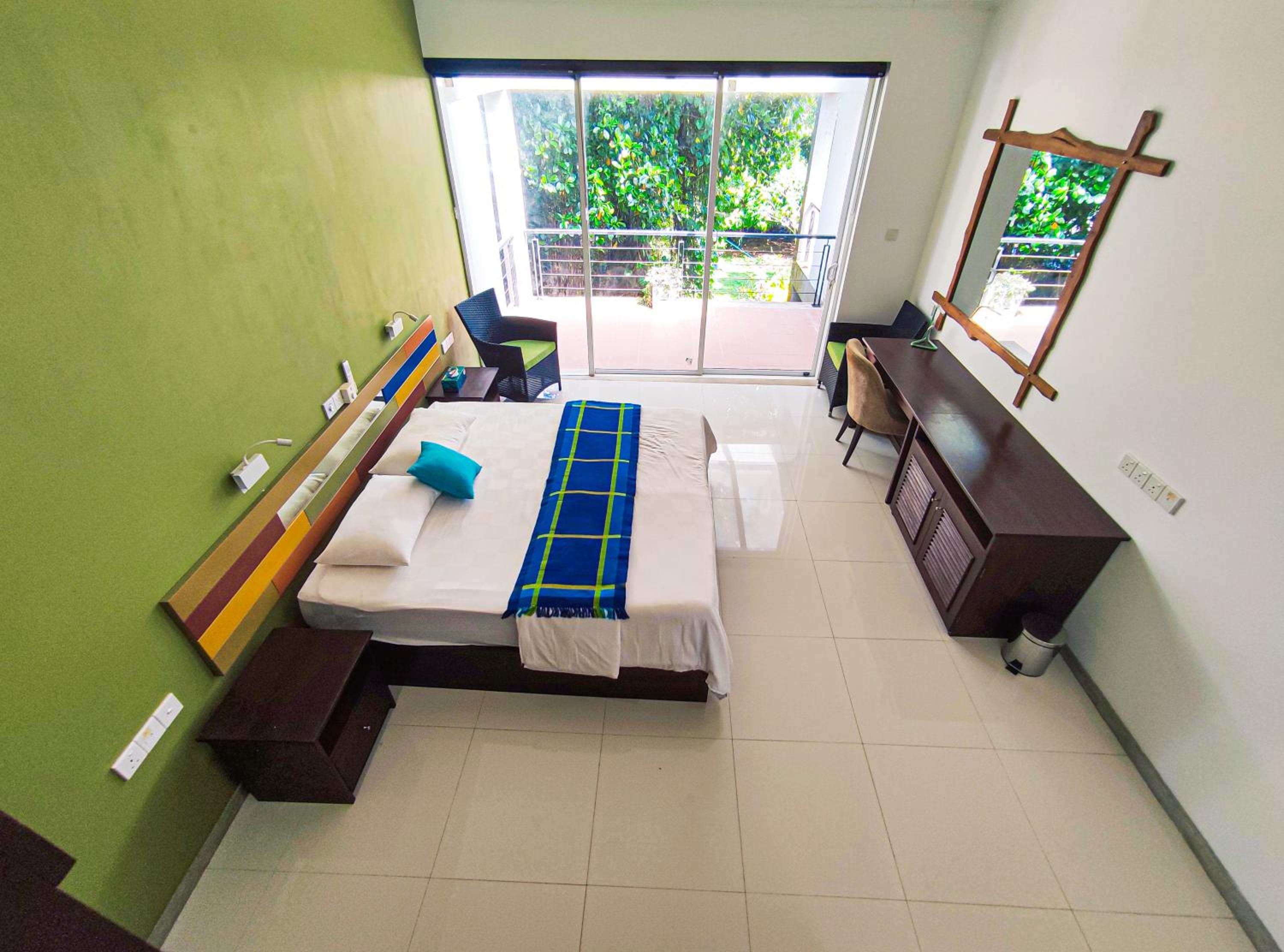 Deluxe Double or Twin Room with Balcony photo 3