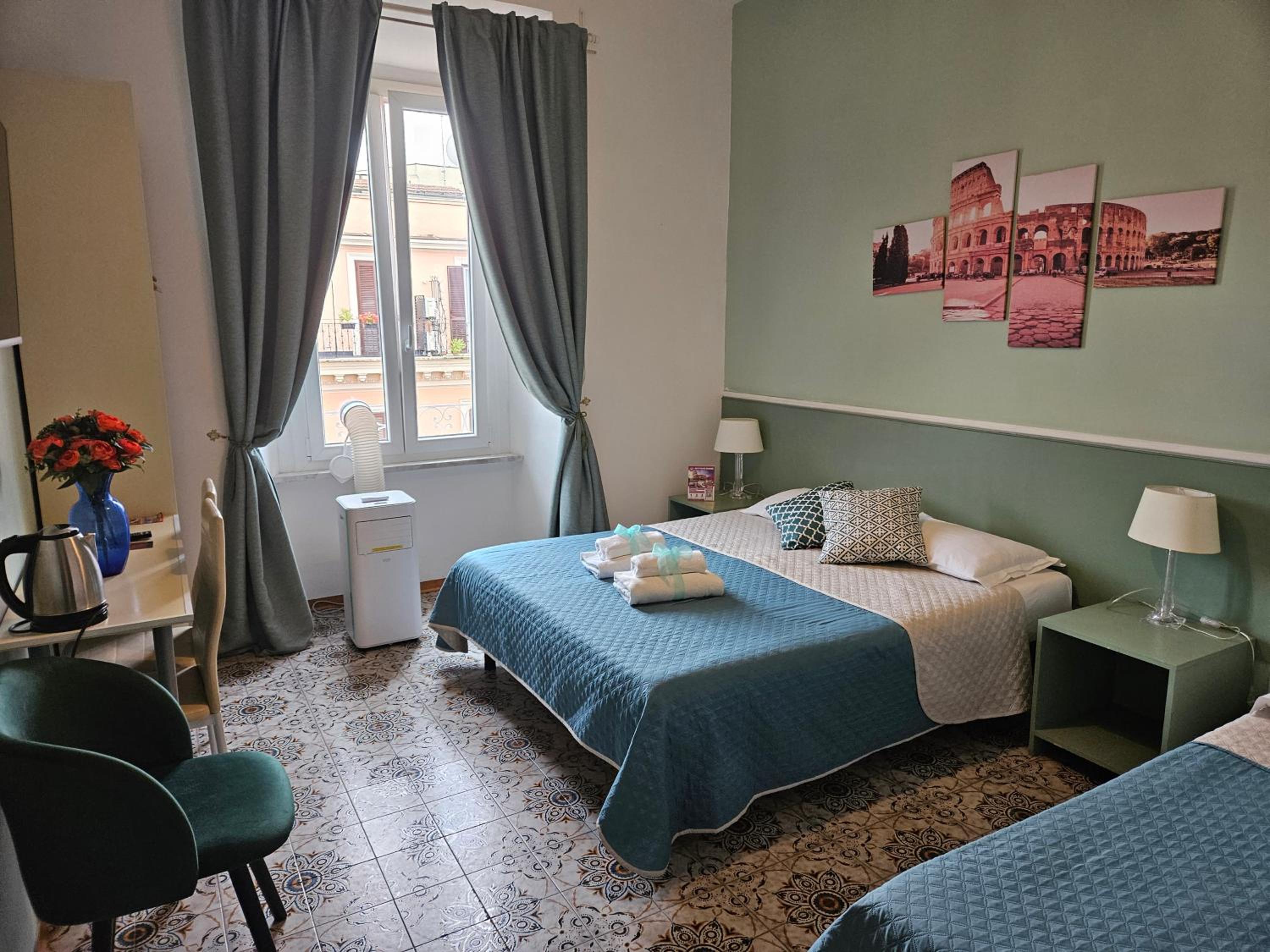Triple Room with Private Bathroom photo 1