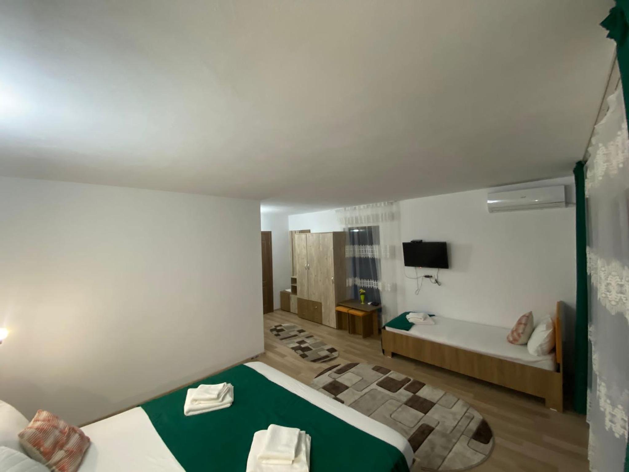 Triple Room with Garden View