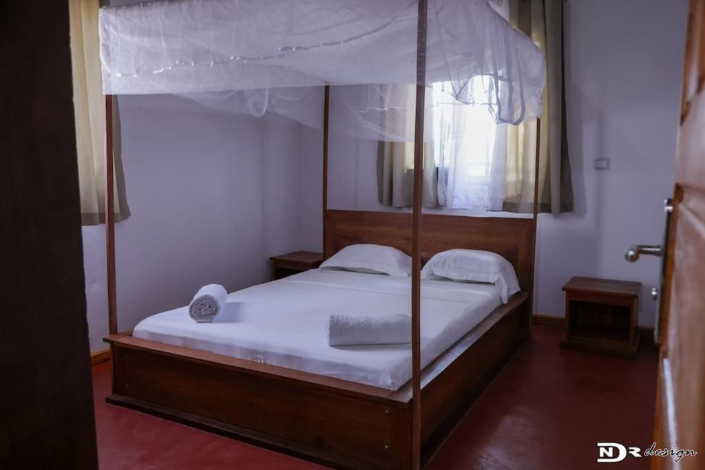 Three-Bedroom Villa photo 2