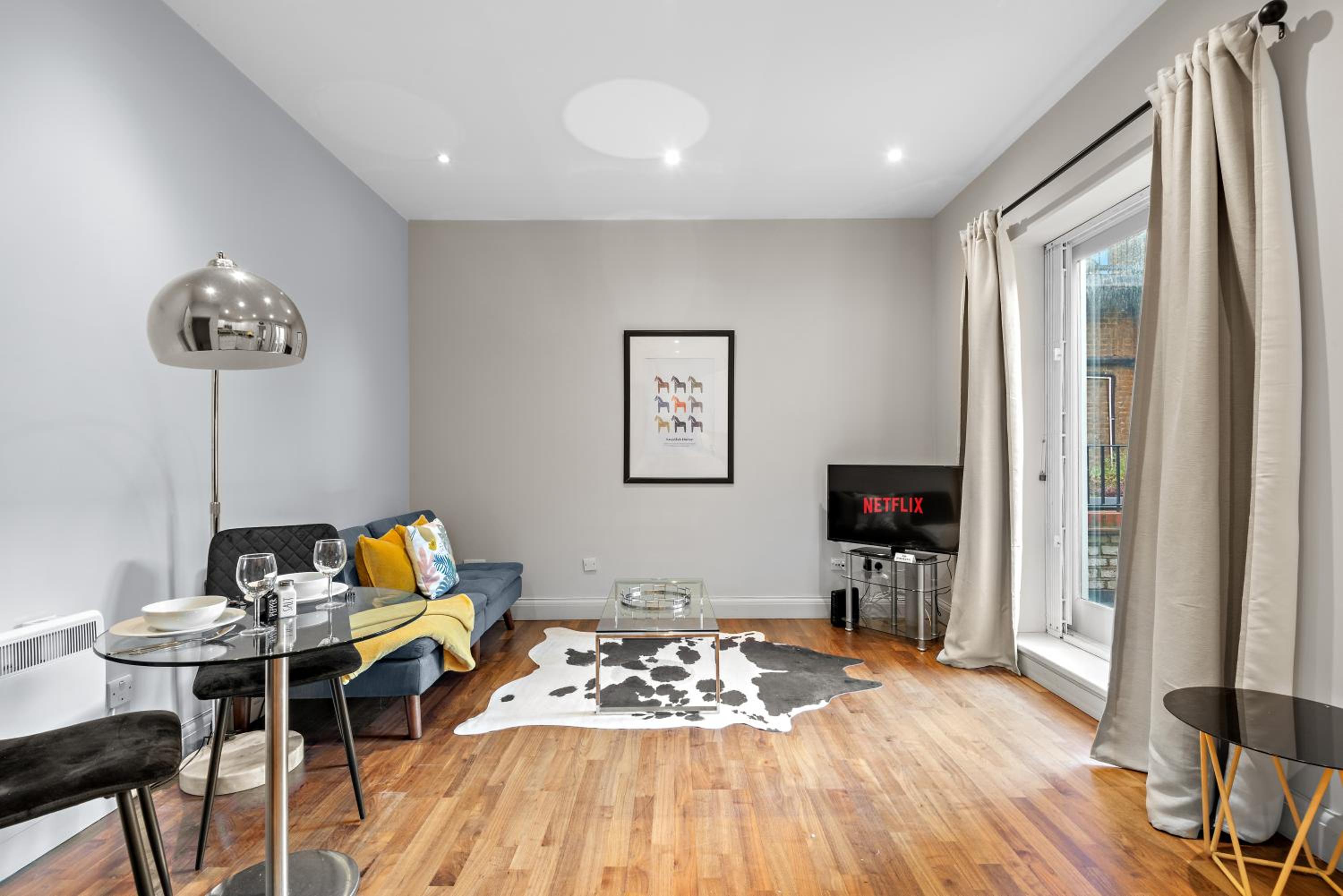 One-Bedroom Apartment