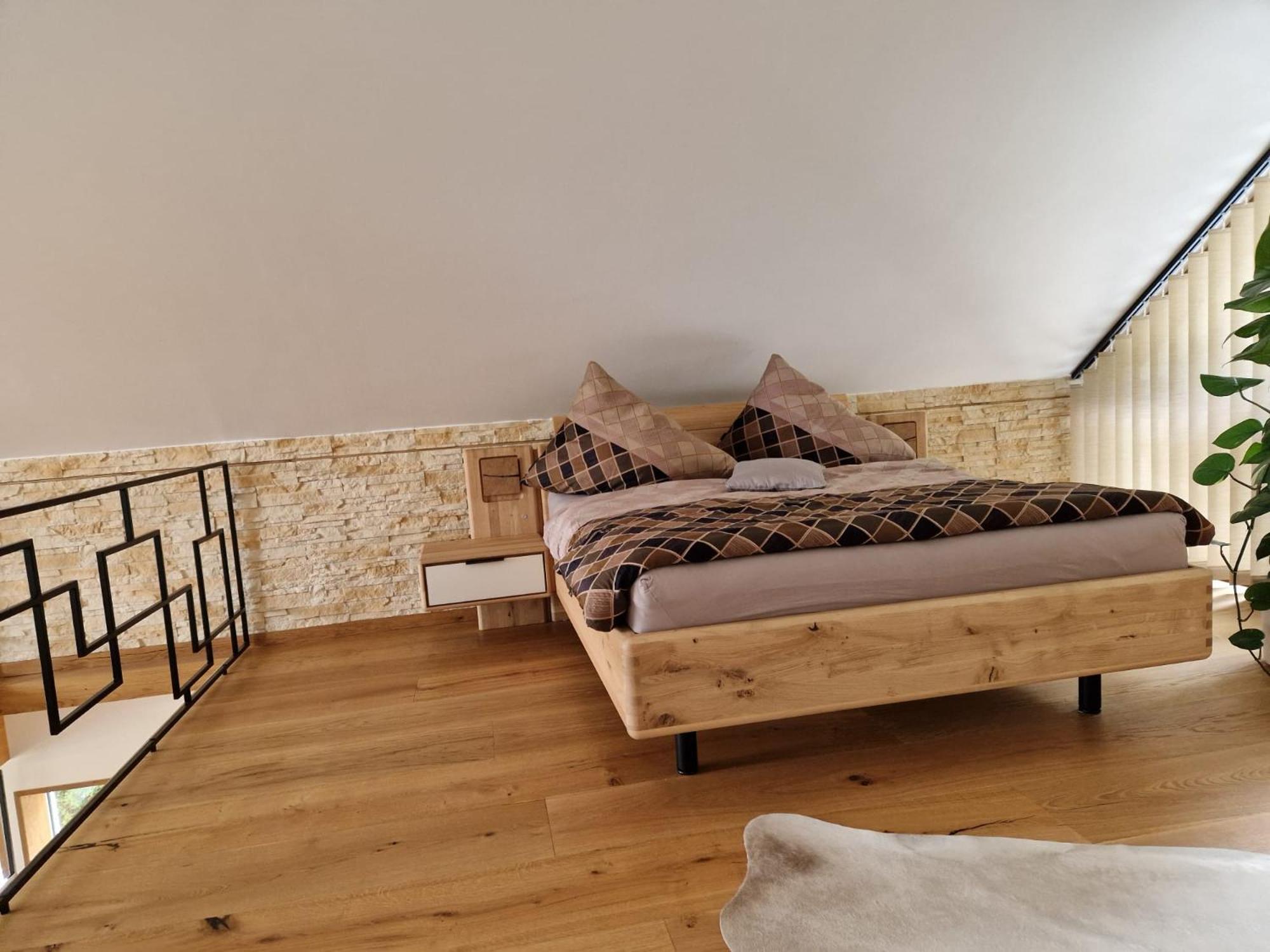 One-Bedroom House photo 1
