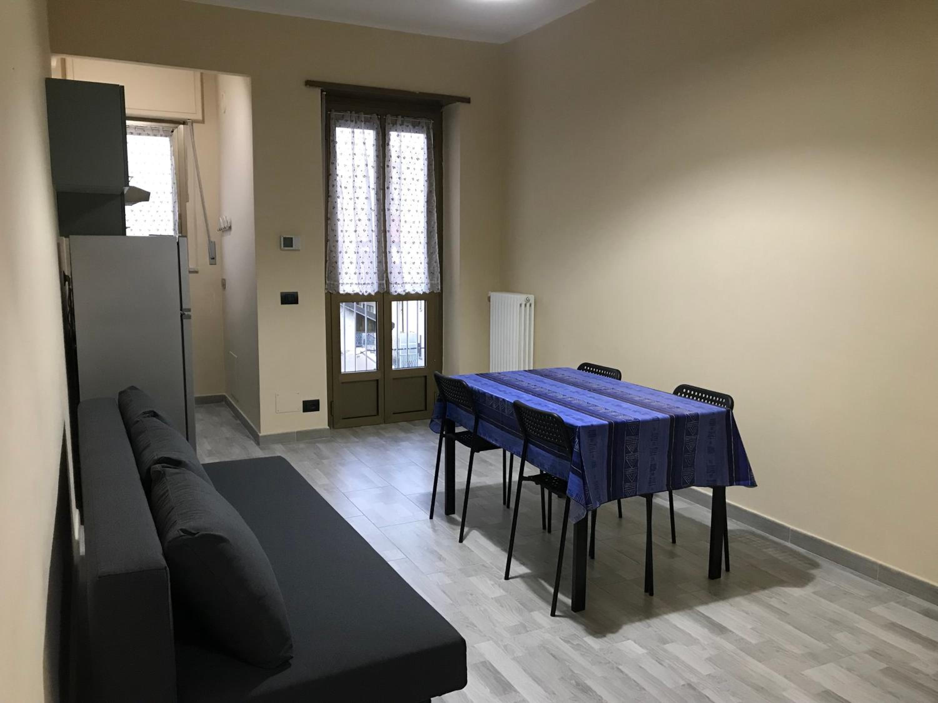 One-Bedroom Apartment photo 2