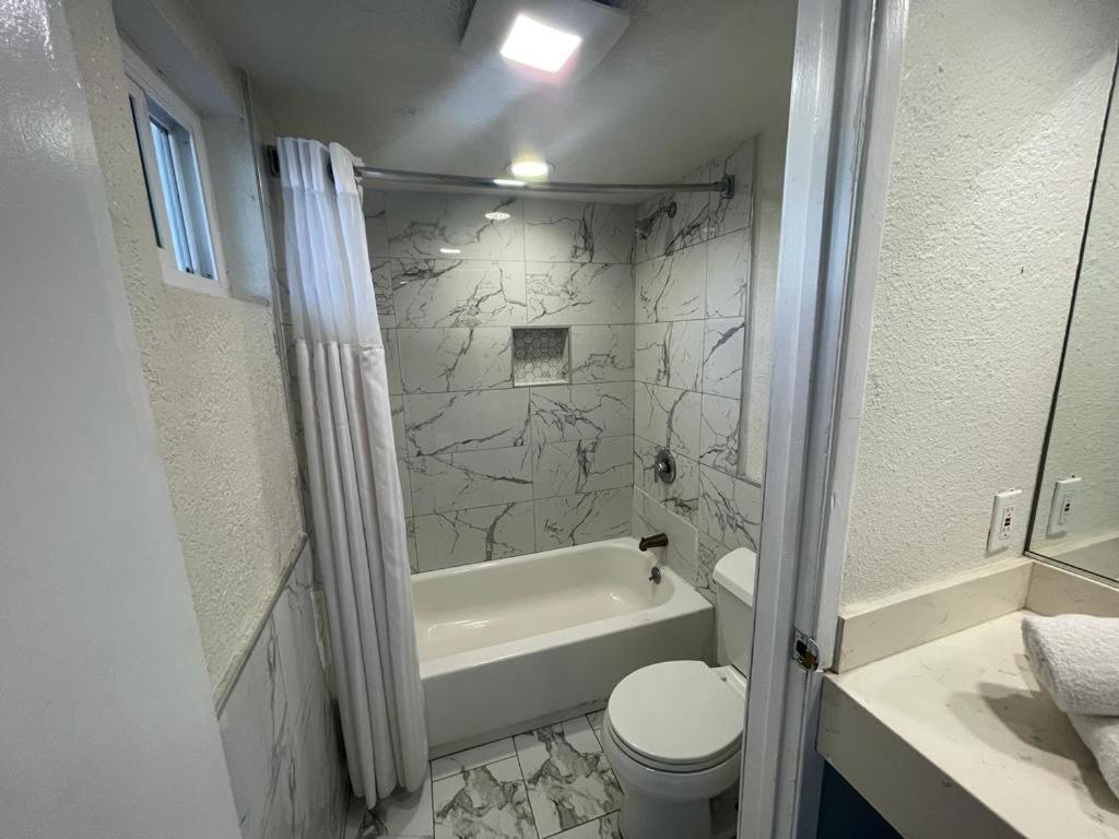 Duplex Suite - Photo 5