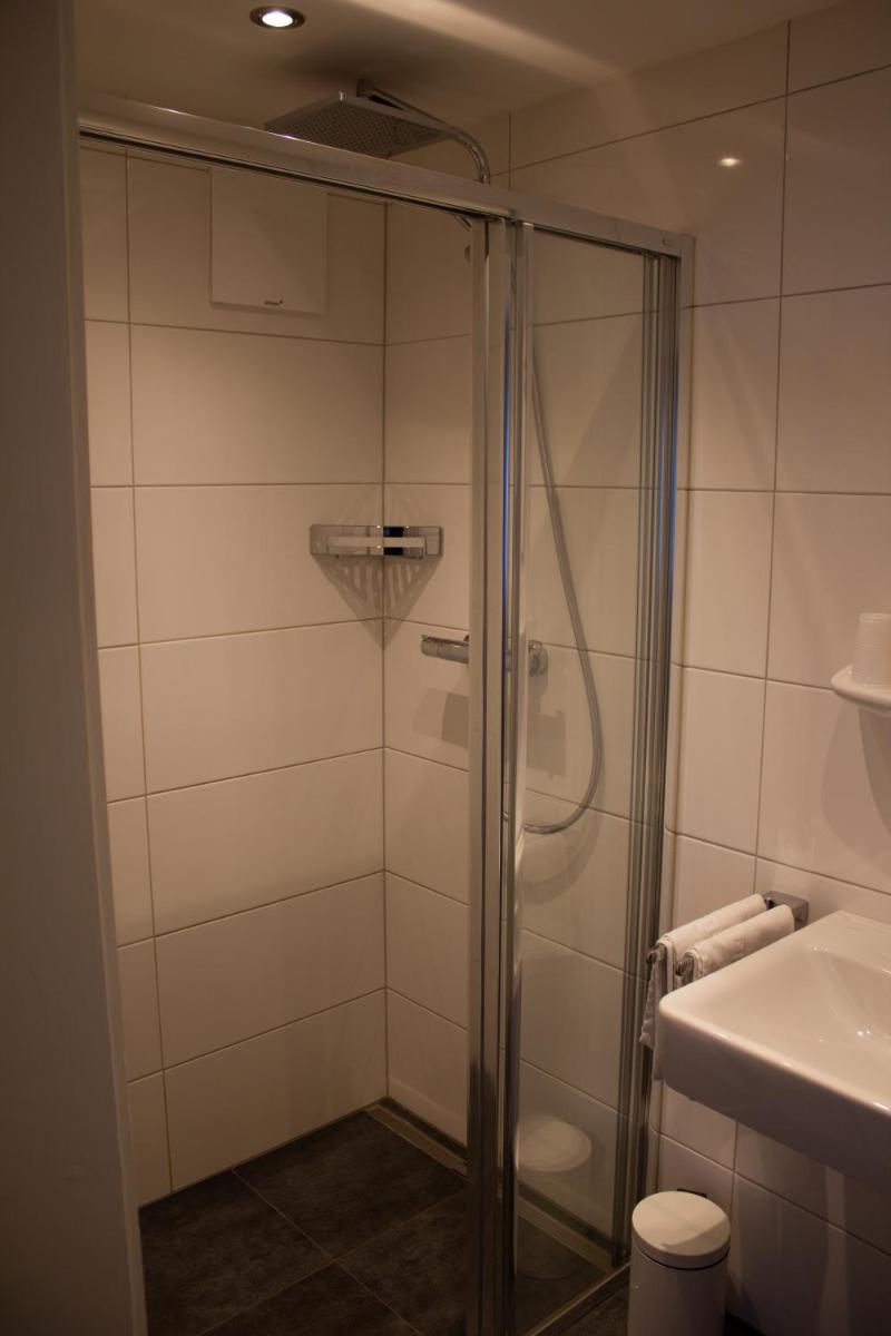 Deluxe Double Room with Extra Bed photo 3
