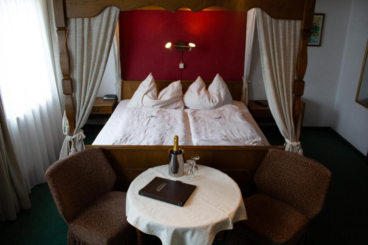 Deluxe Double Room with Extra Bed photo 1