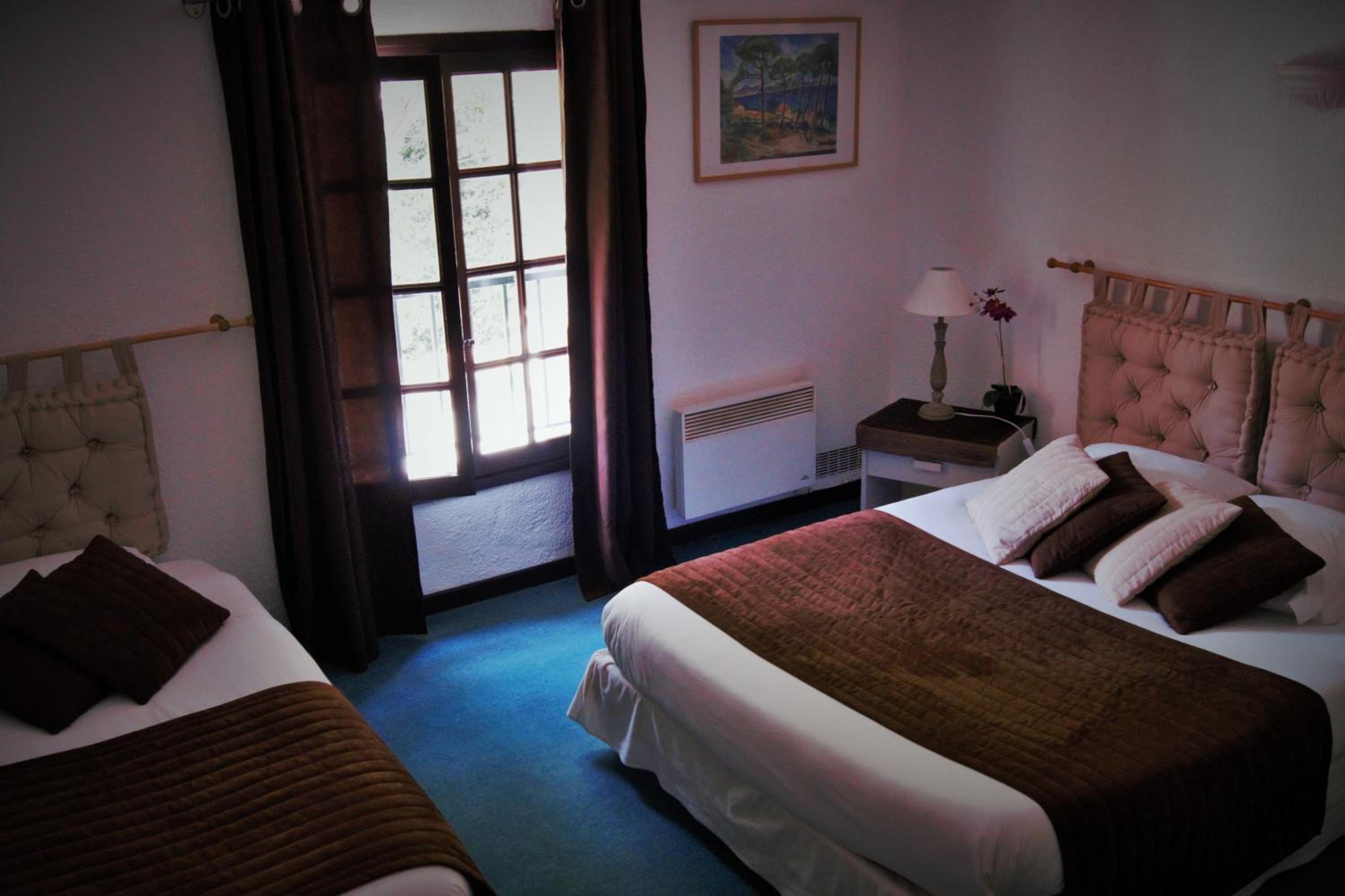 Triple Room - Photo 5