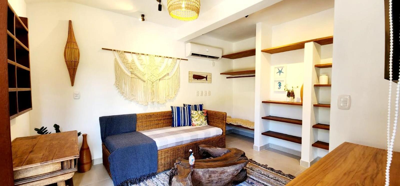 One-Bedroom House photo 1