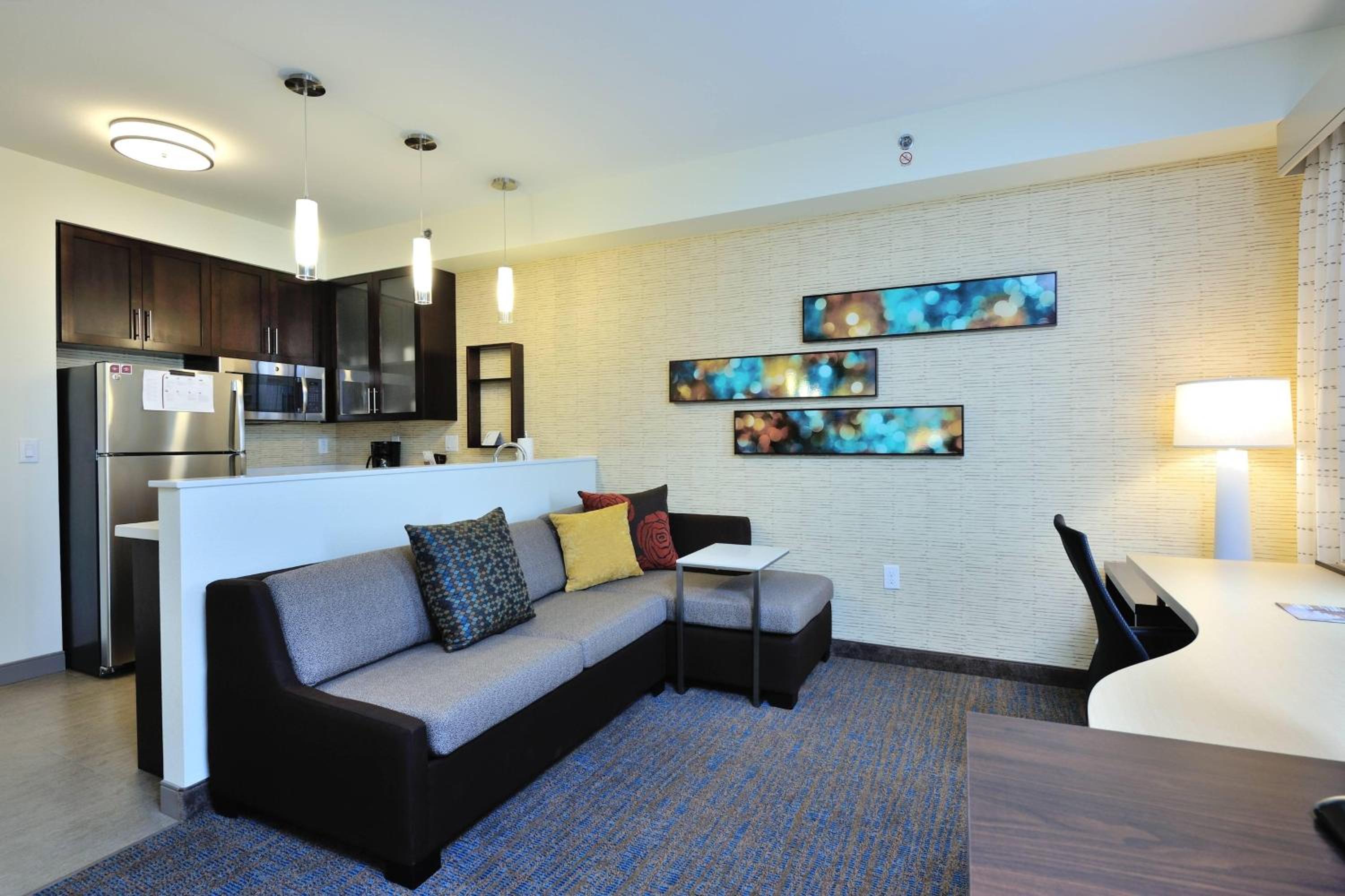 King Studio with Sofa Bed - Hearing Accessible