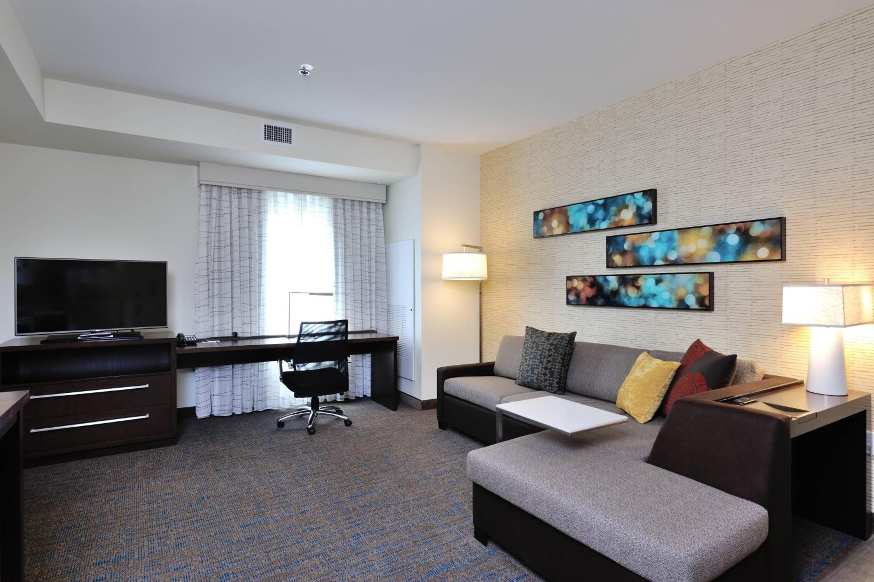 One-Bedroom King Suite with Sofa Bed - Hearing Accessible