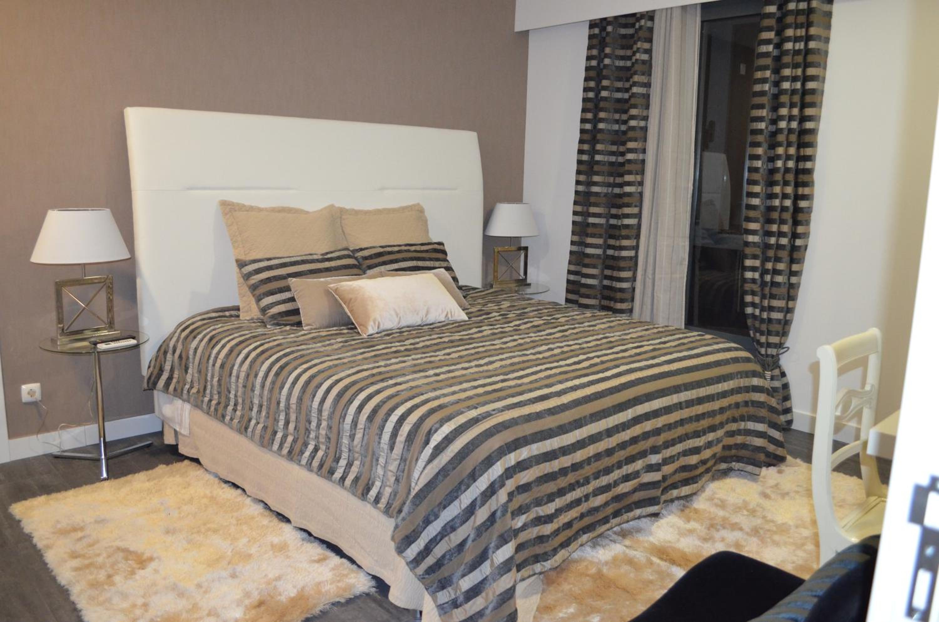 Double Room with Extra Bed - Photo 1