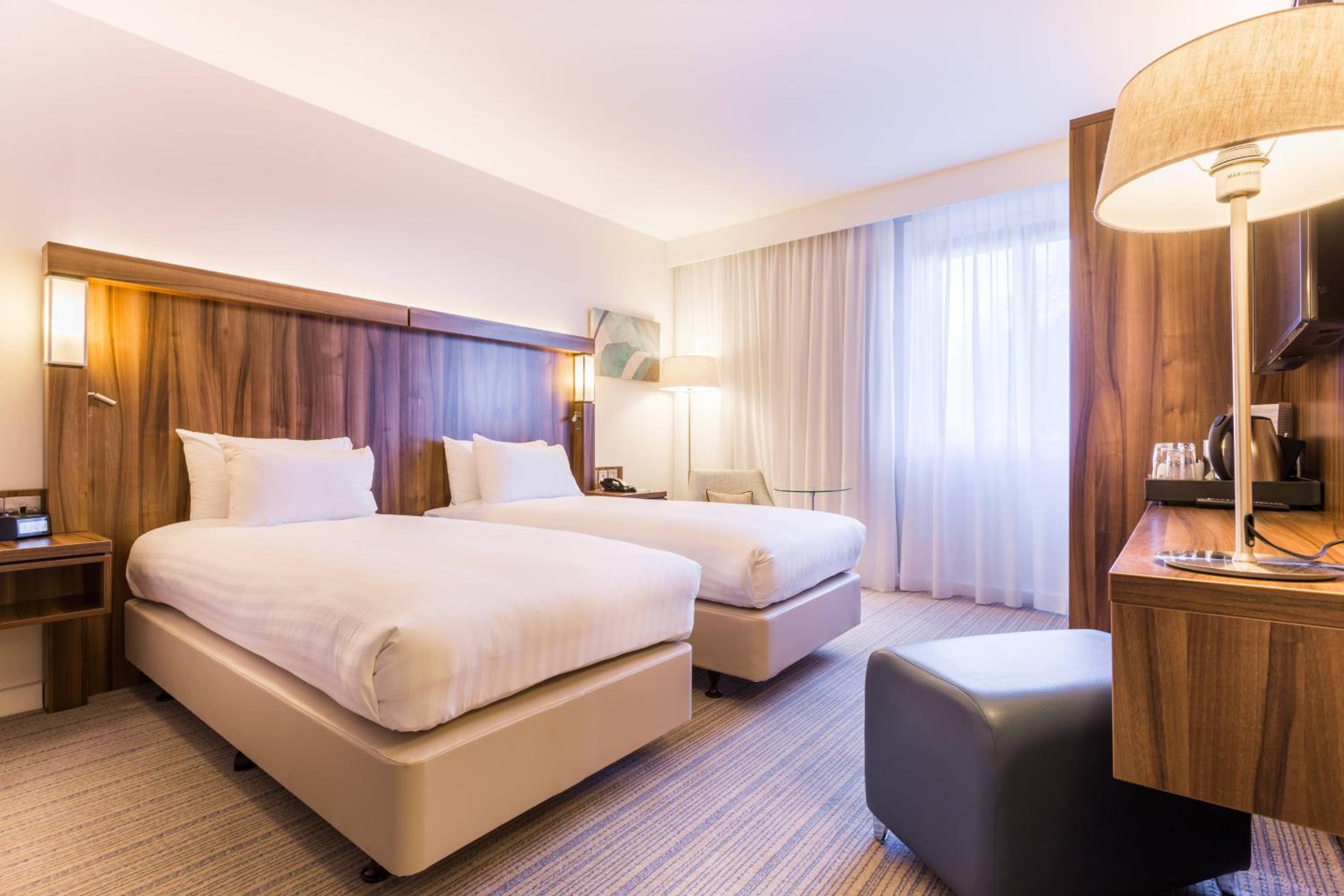Twin Room - Photo 3