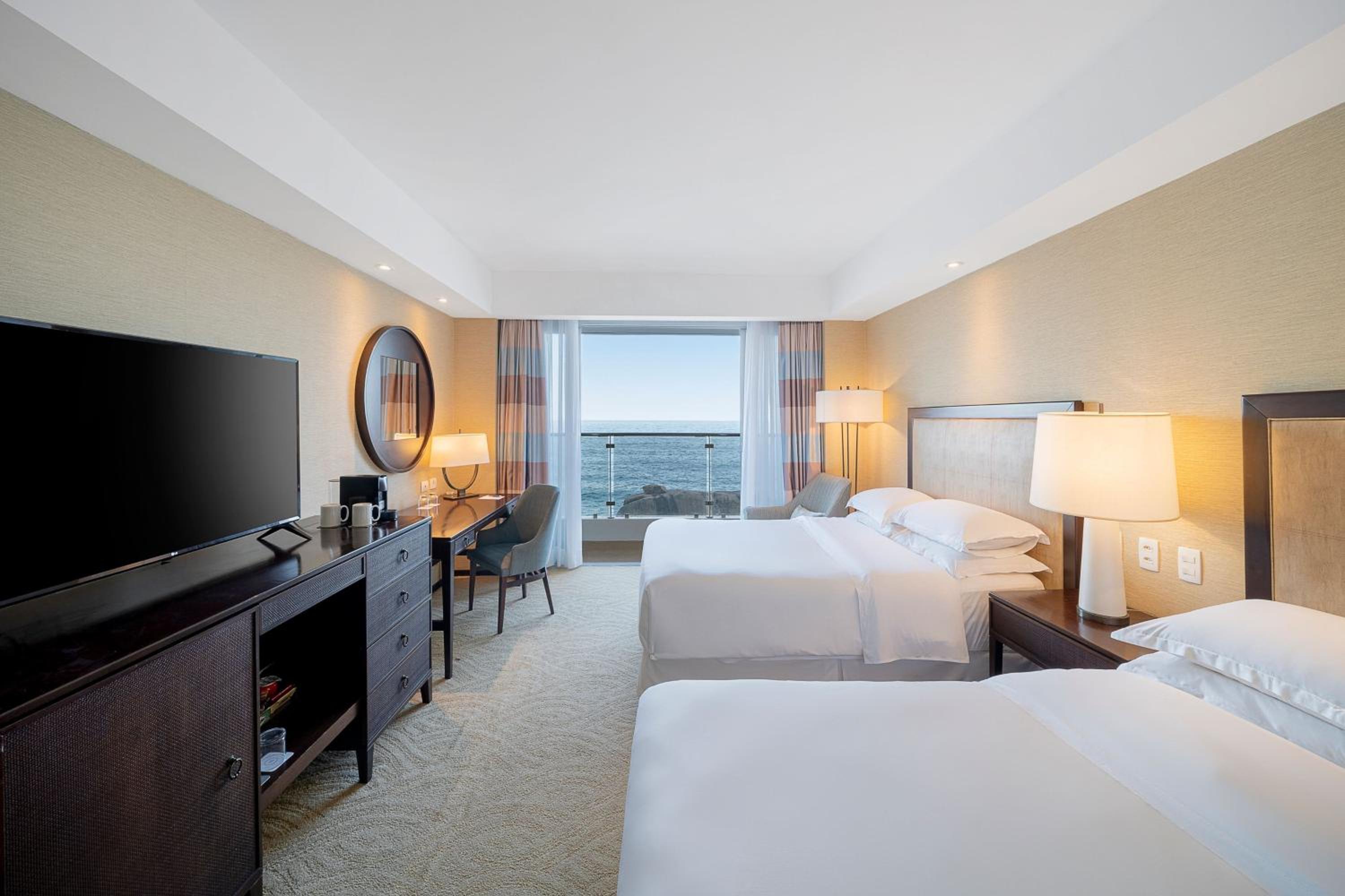 Ocean Front Twin Room, Guest room, 2 Double, Ocean view