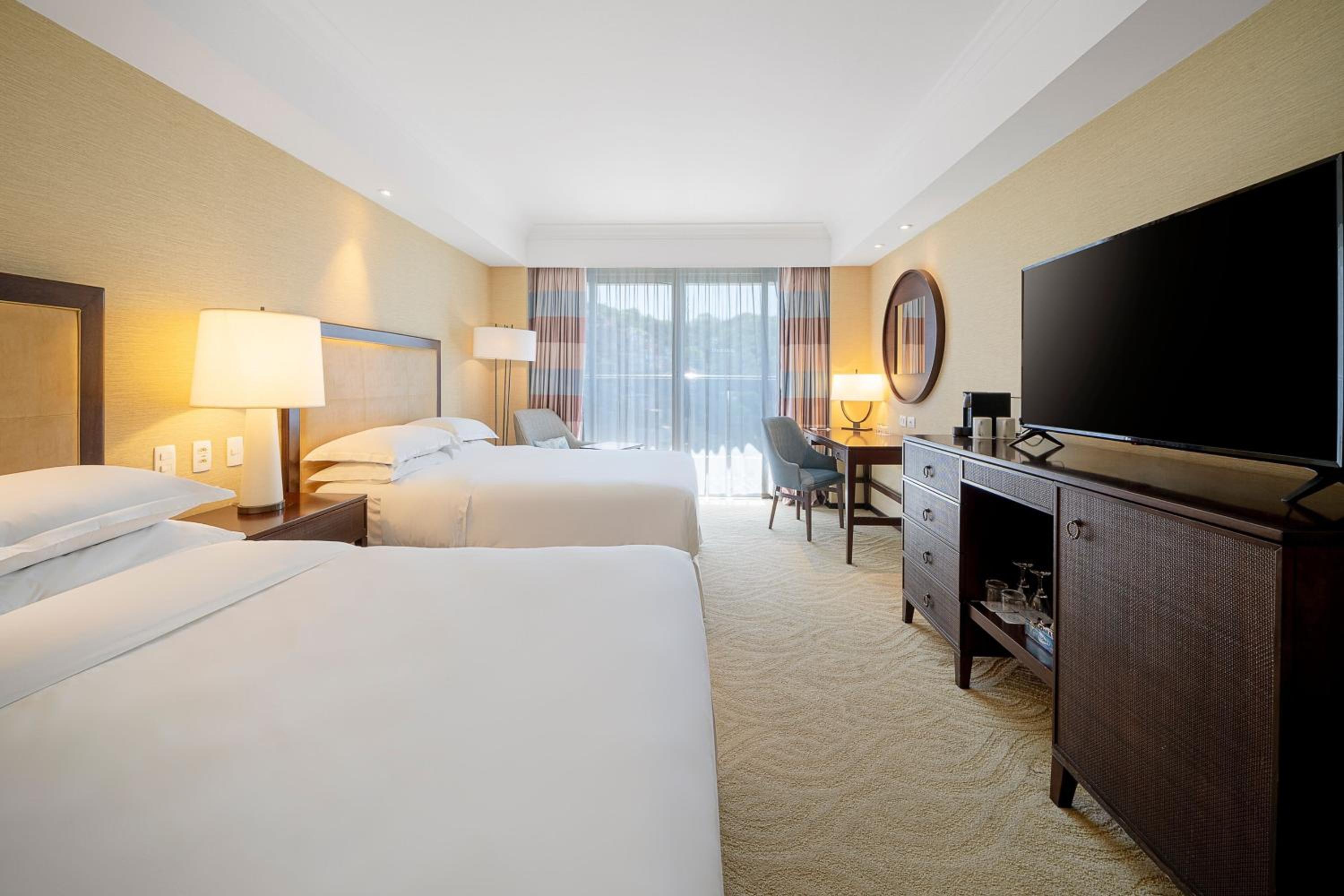 Club Twin Room, Club level, Guest room, 2 Double, High floor
