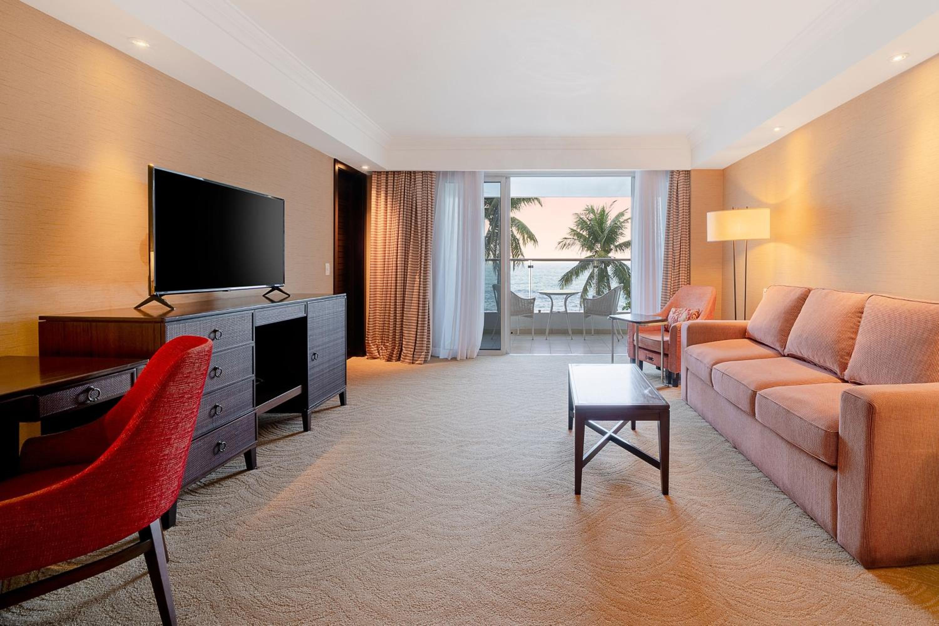 Duplex Suite, Club lounge access, 1 Bedroom Bi-level Suite