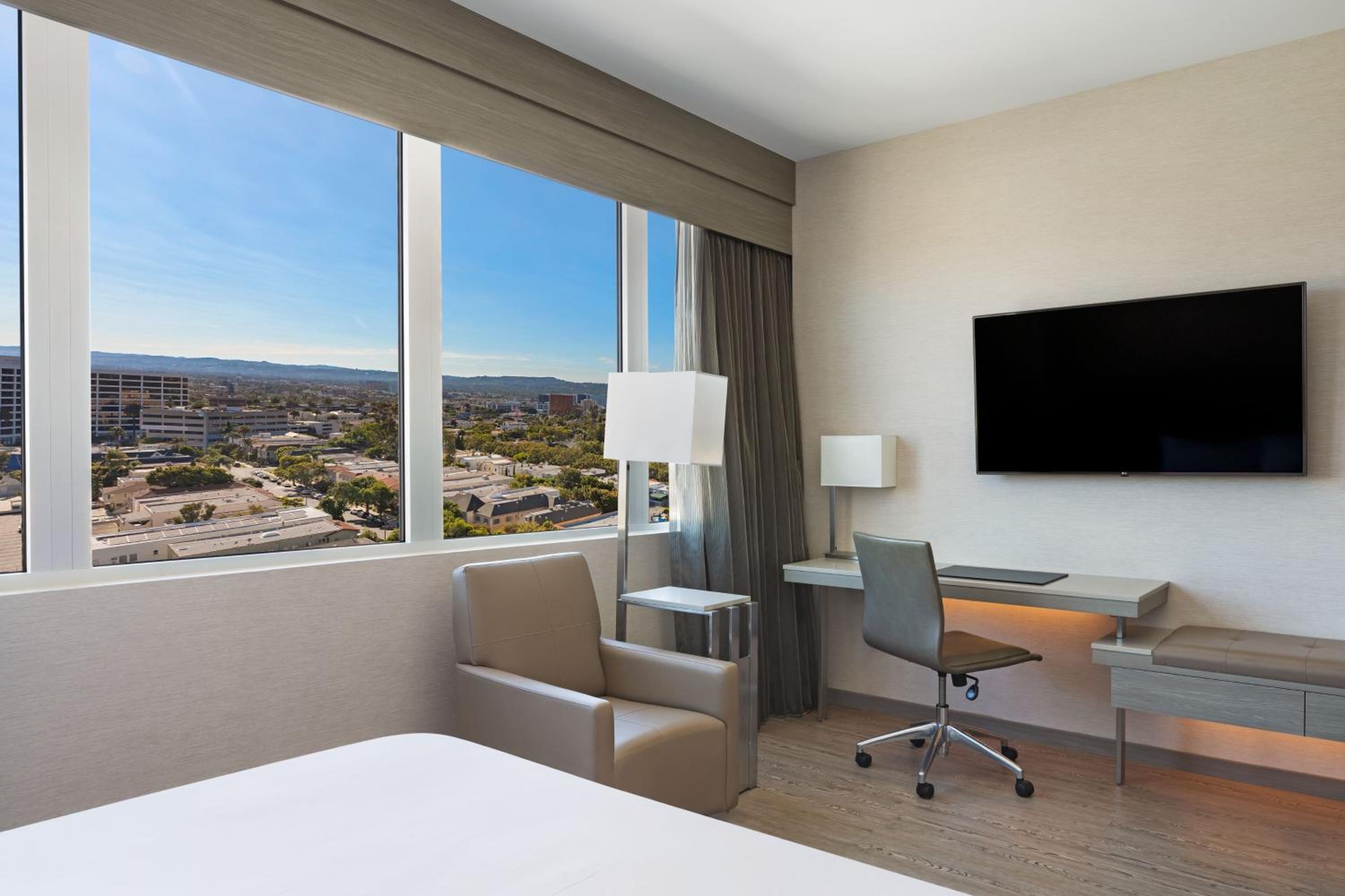 Queen Room with Two Queen Beds and City View