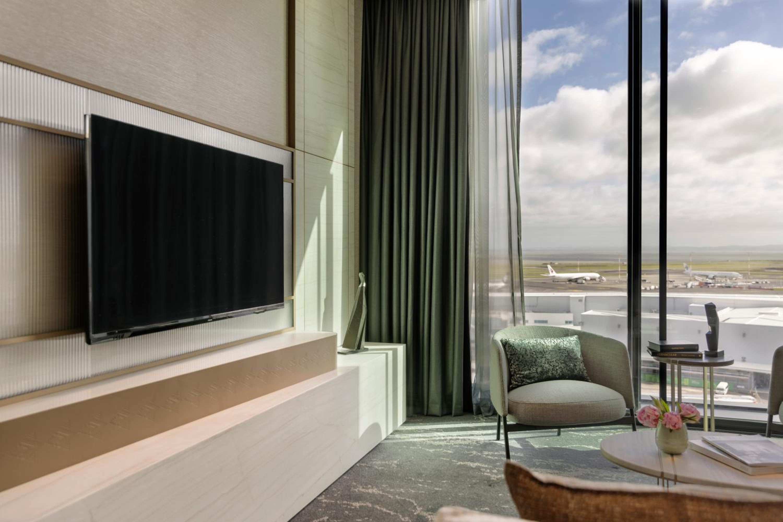 Executive King Suite  - Photo 2