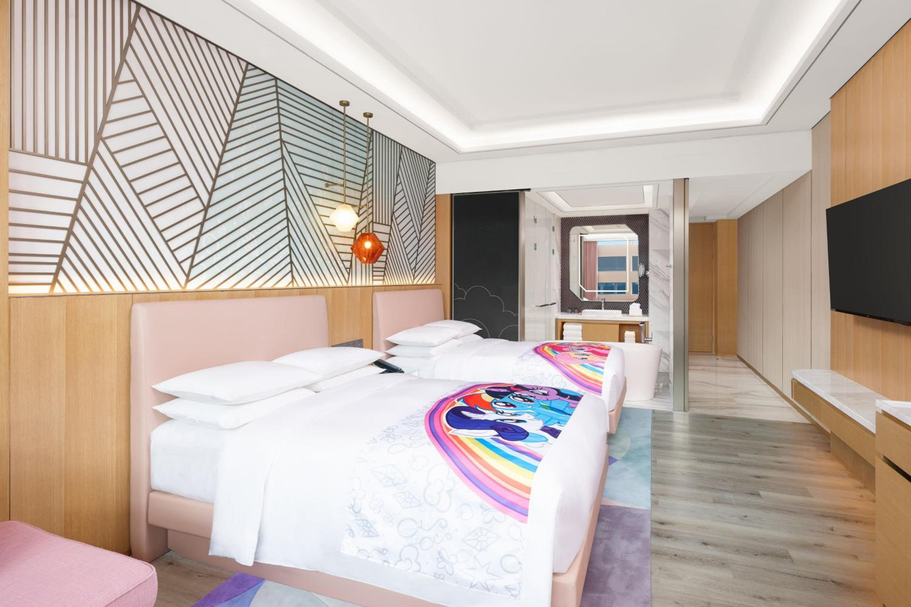 Sweet Double Room with Two Double Beds - Photo 6
