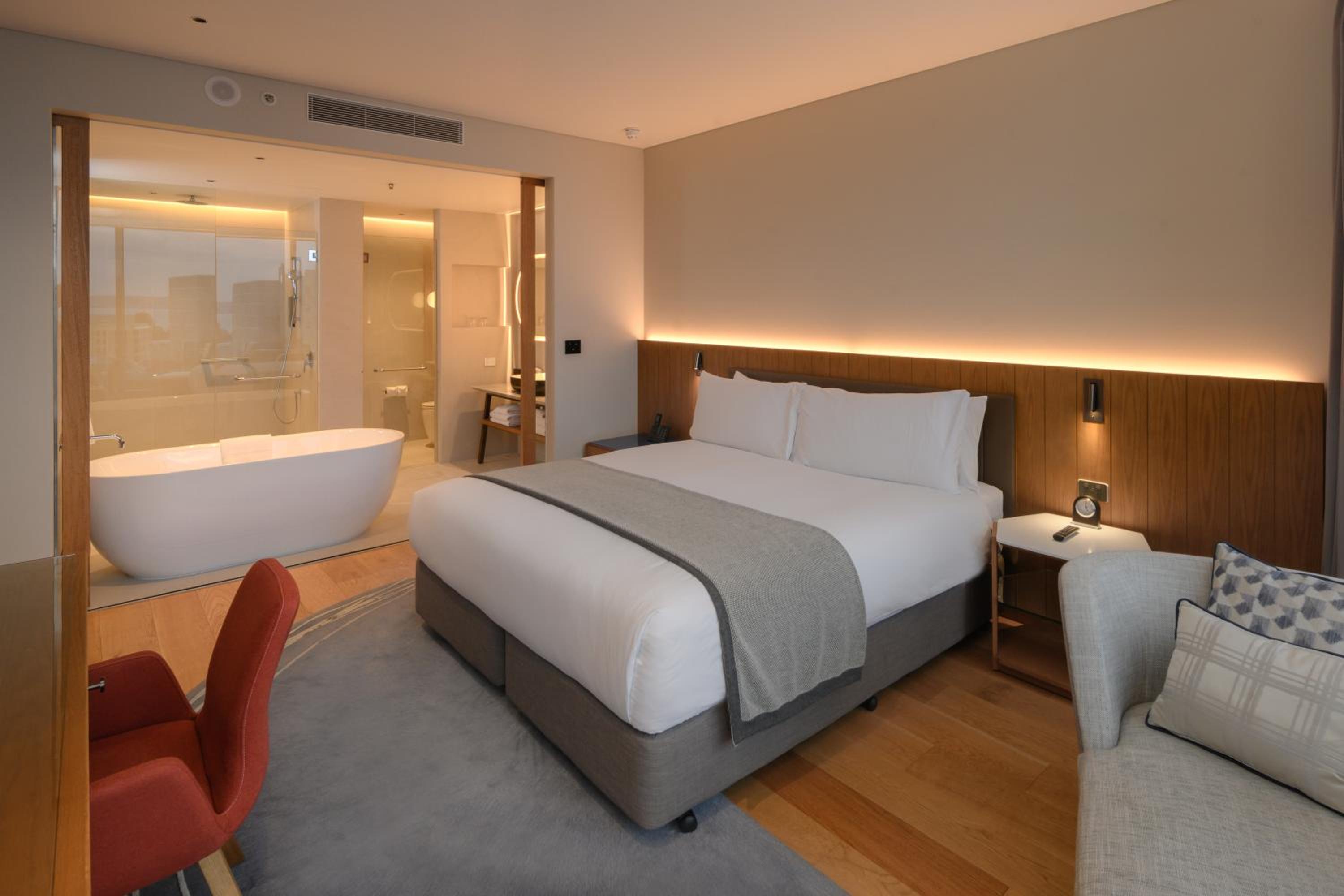 One-Bedroom King Suite with City View - Photo 1
