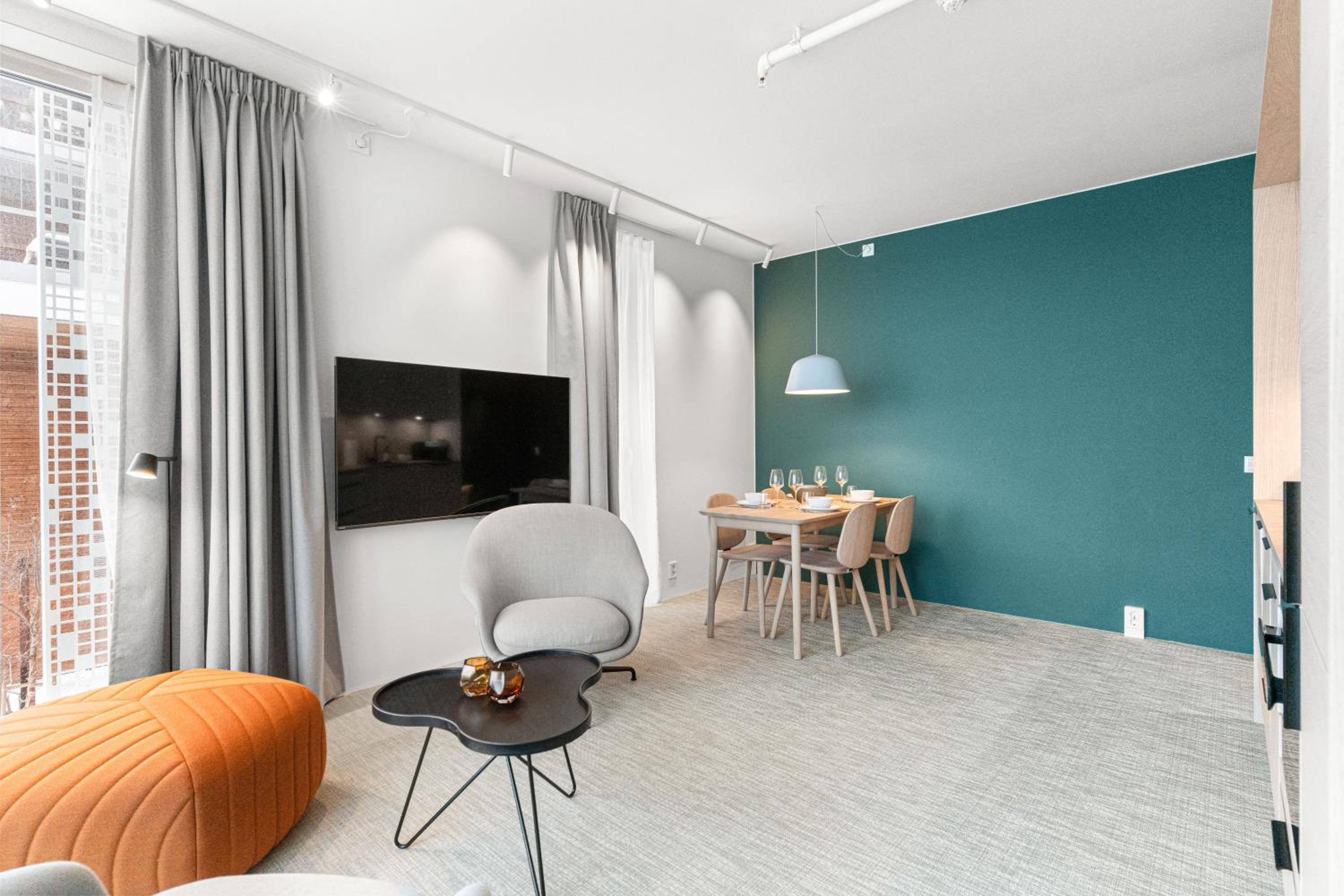 Apartment with Two Bedrooms and Balcony  - Photo 4