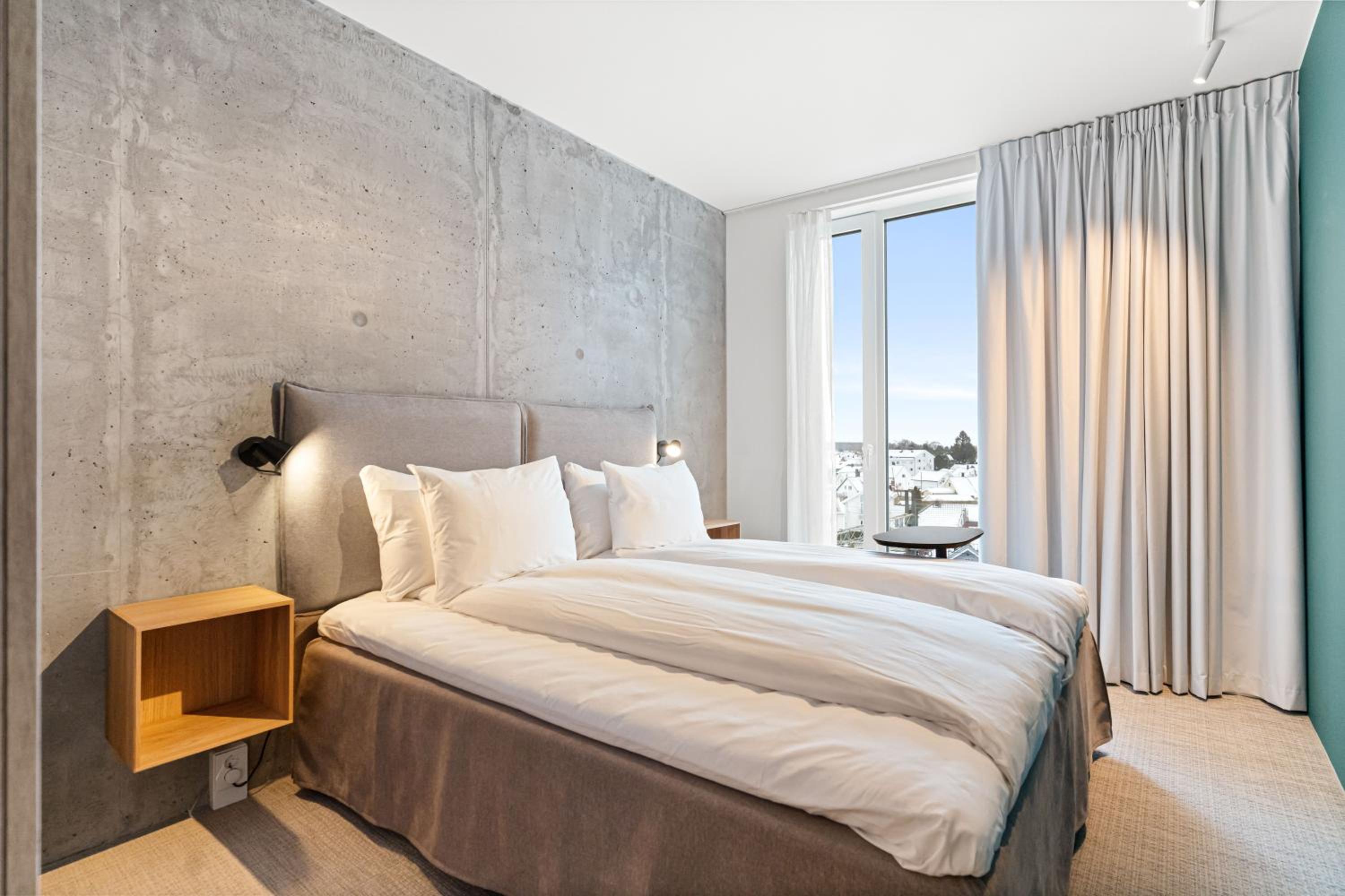 Apartment with Two Bedrooms and Balcony  - Photo 11