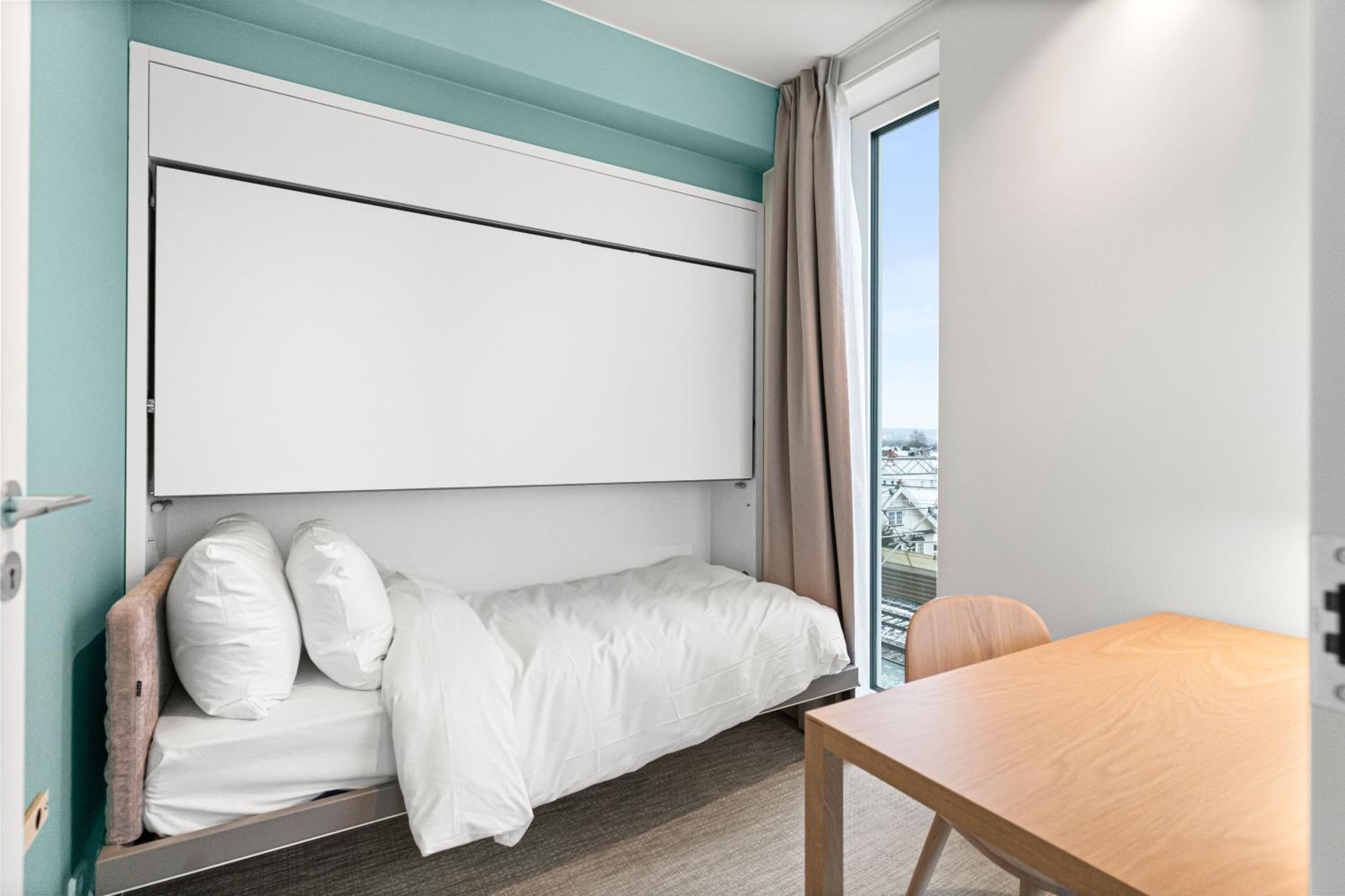 Apartment with Two Bedrooms and Balcony  - Photo 9