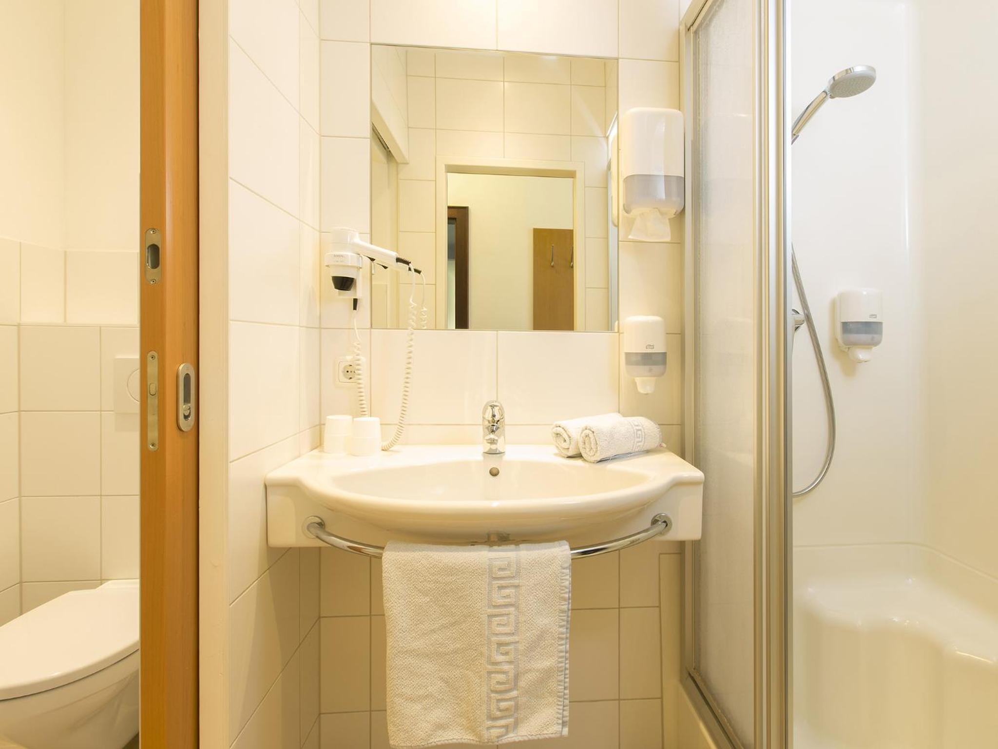 Single Room photo 2