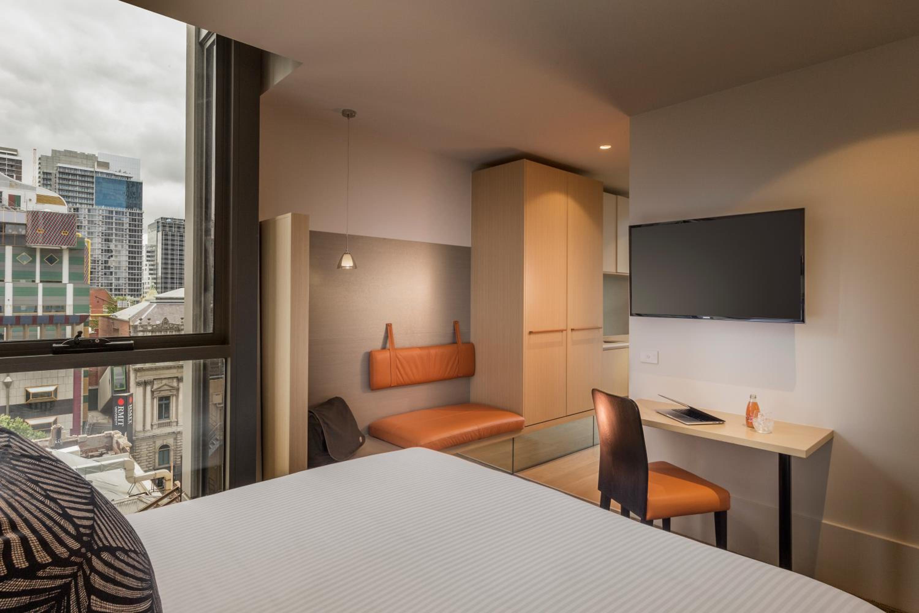 King Studio Apartment photo 2