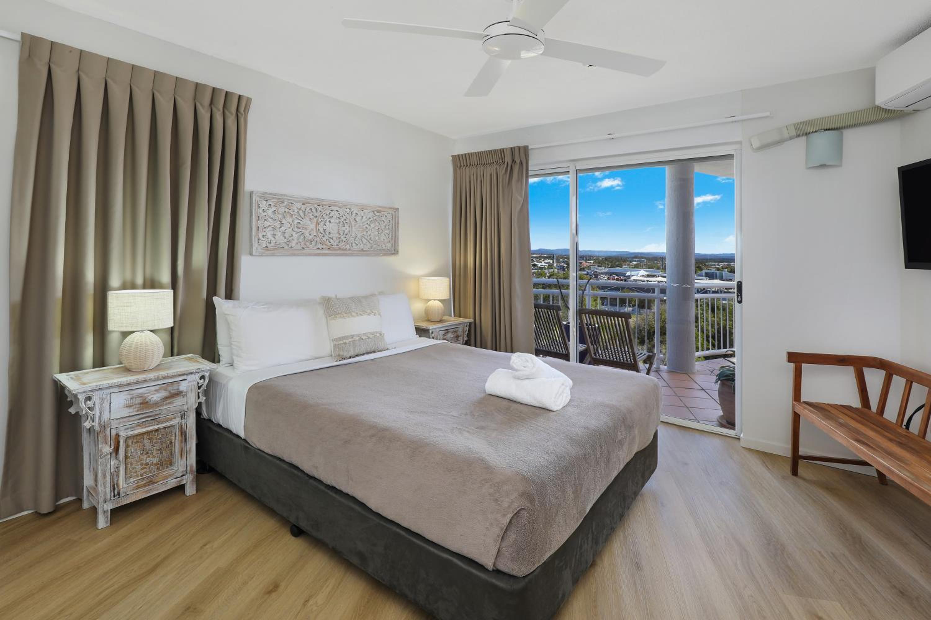 Deluxe Apartment