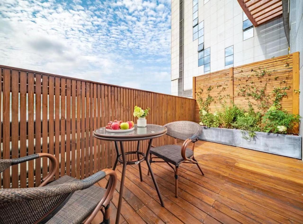 Double Room with Balcony (2 Adults + 1 Child) photo 2