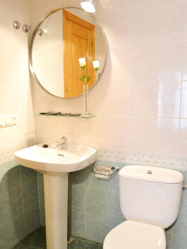 Single Room photo 2
