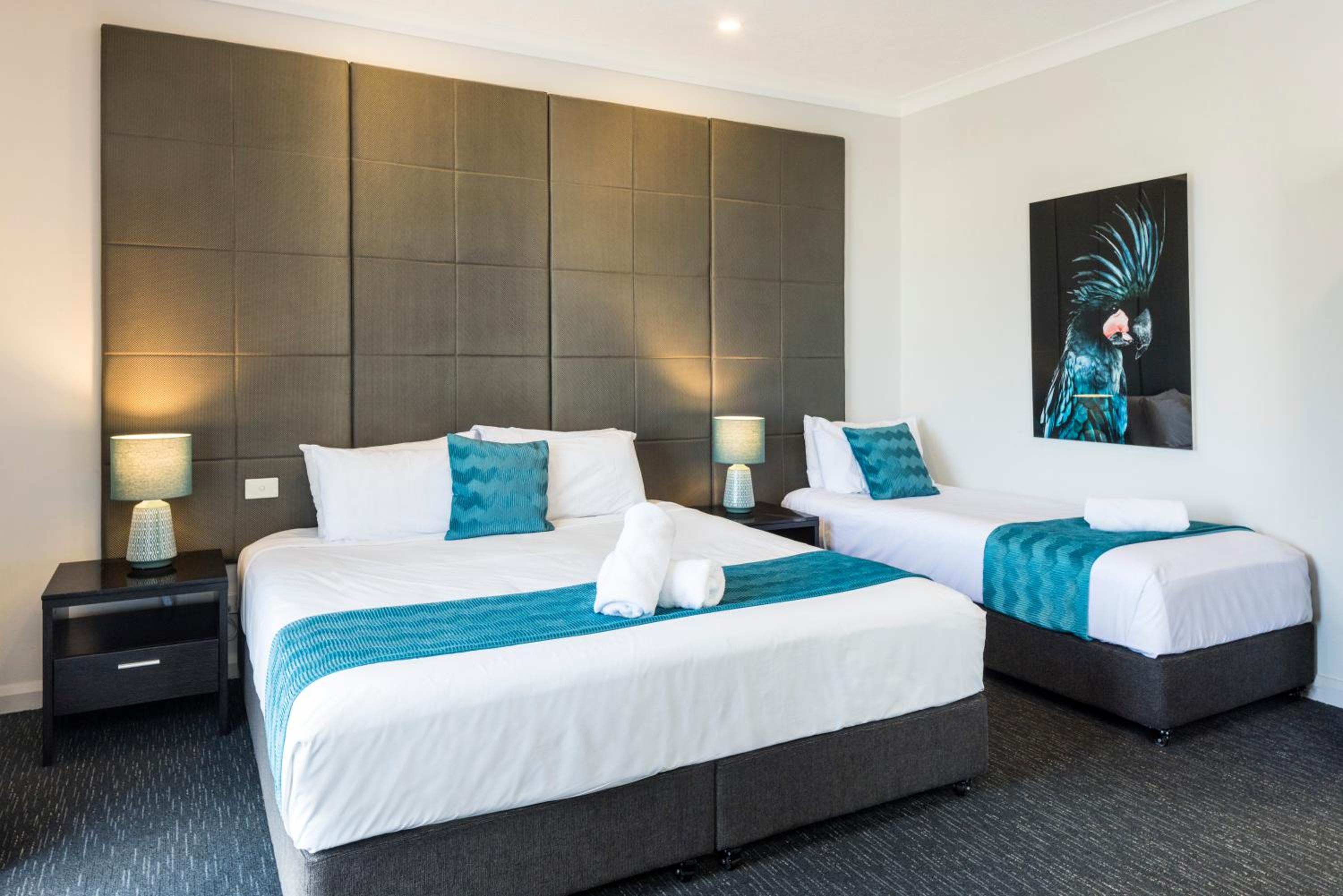 Deluxe King Suite
