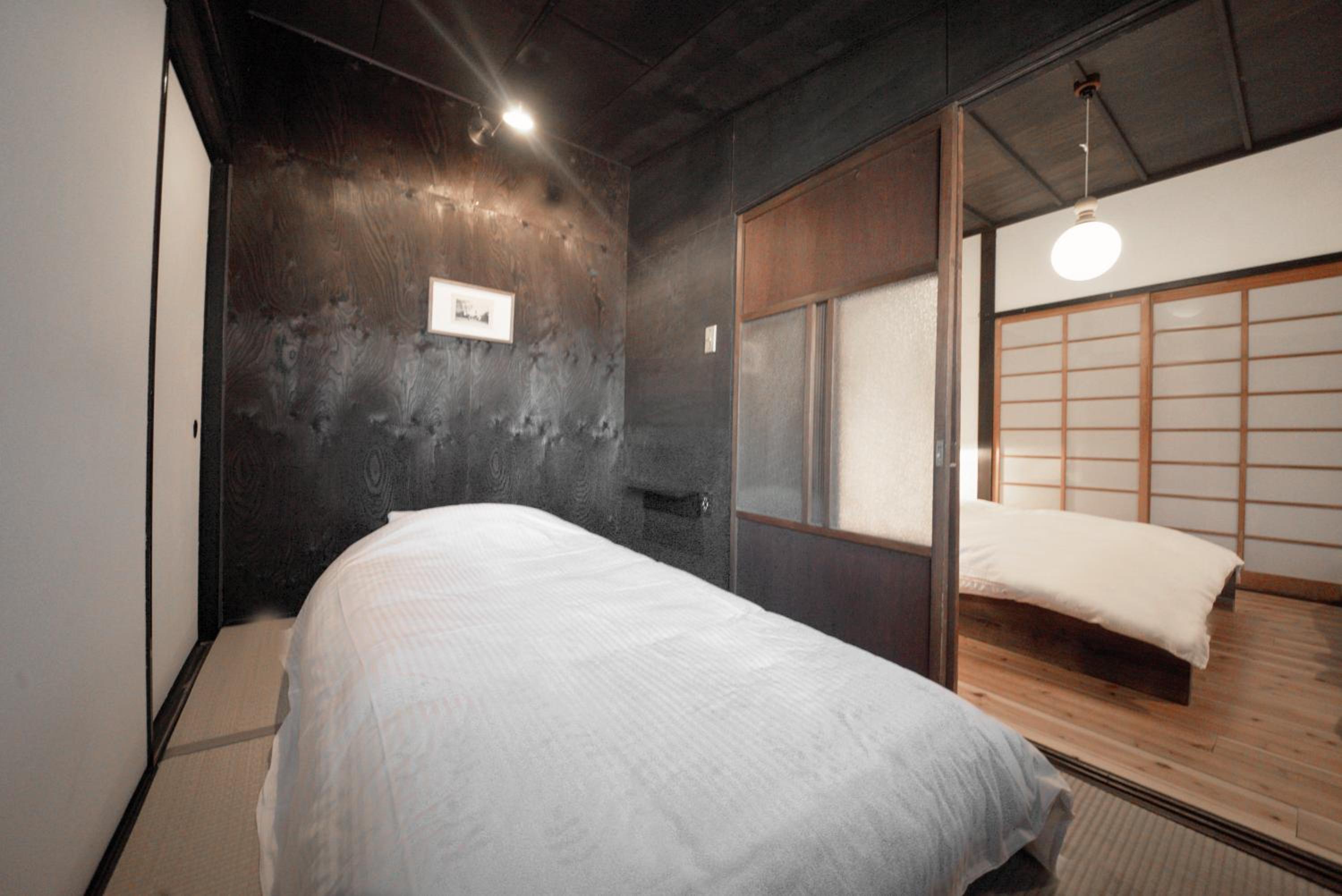 Three-Bedroom House photo 3