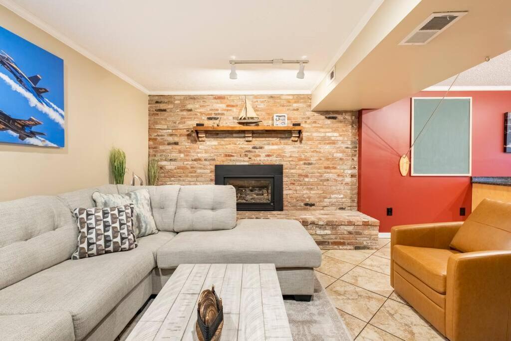Four-Bedroom House photo 2