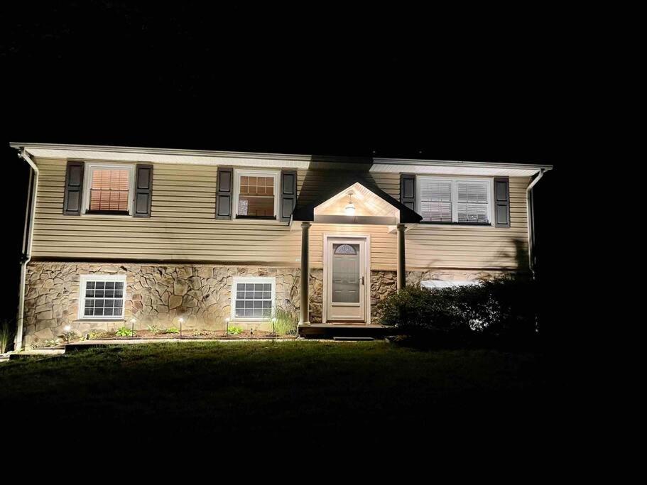 Four-Bedroom House photo 3