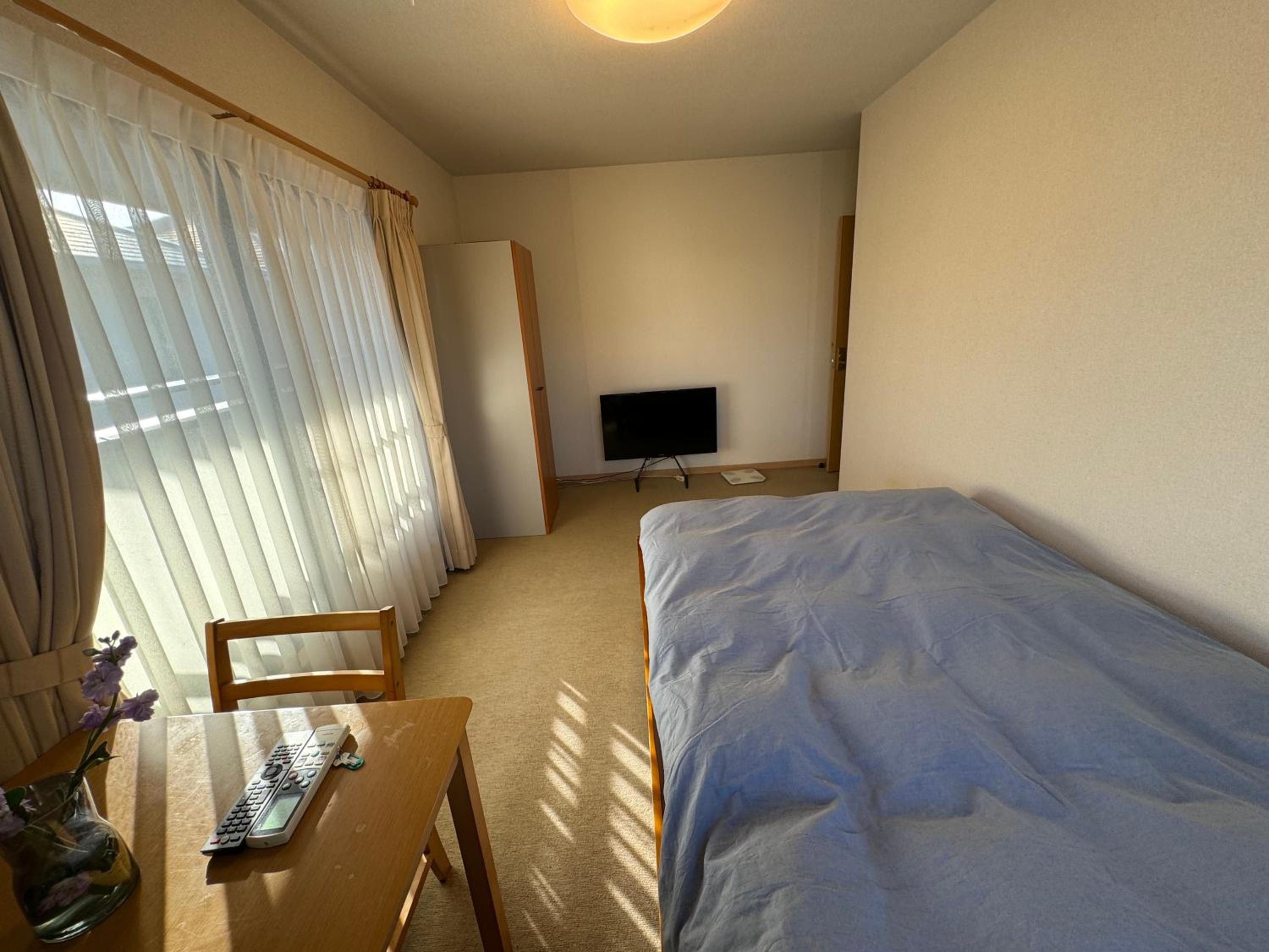 Double Room with Balcony - Photo 7