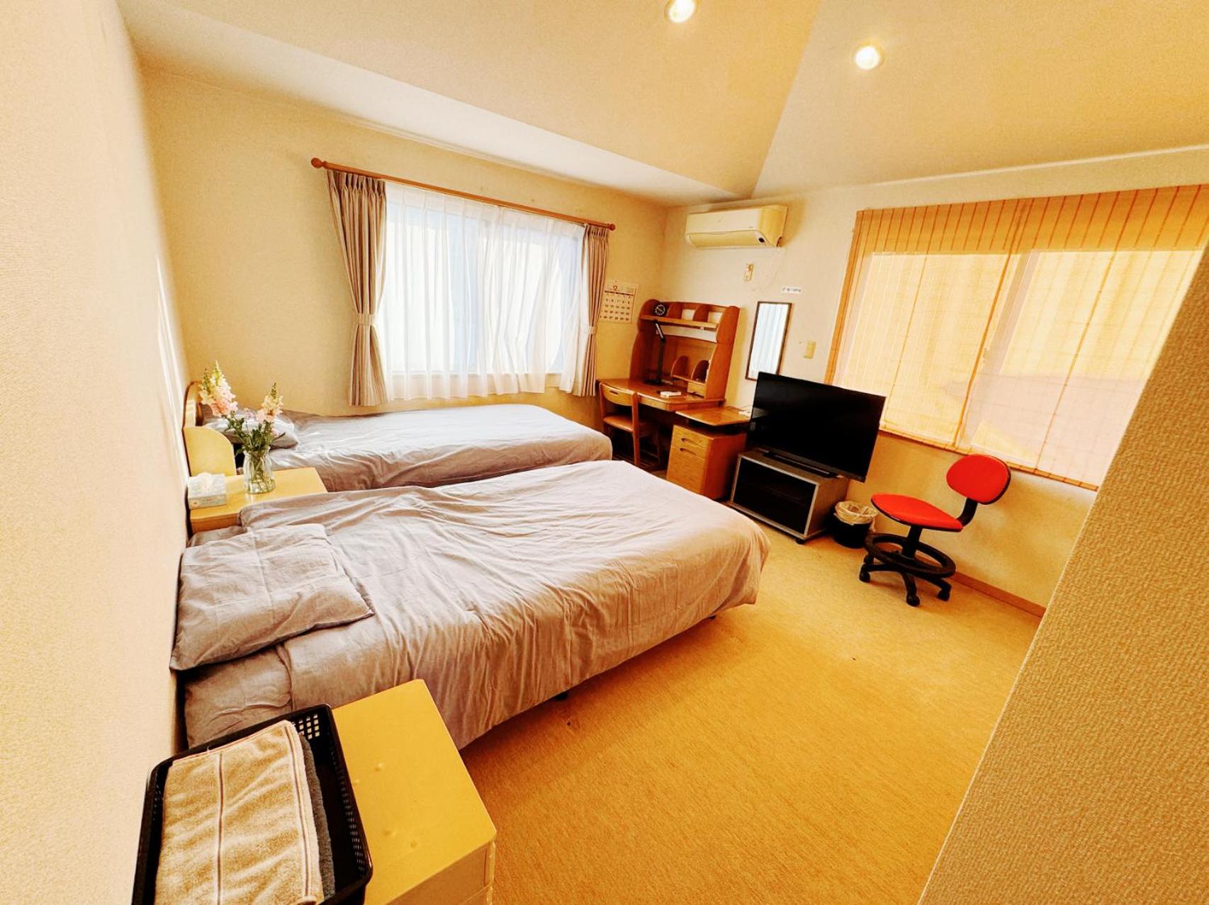 Twin Room - Photo 1