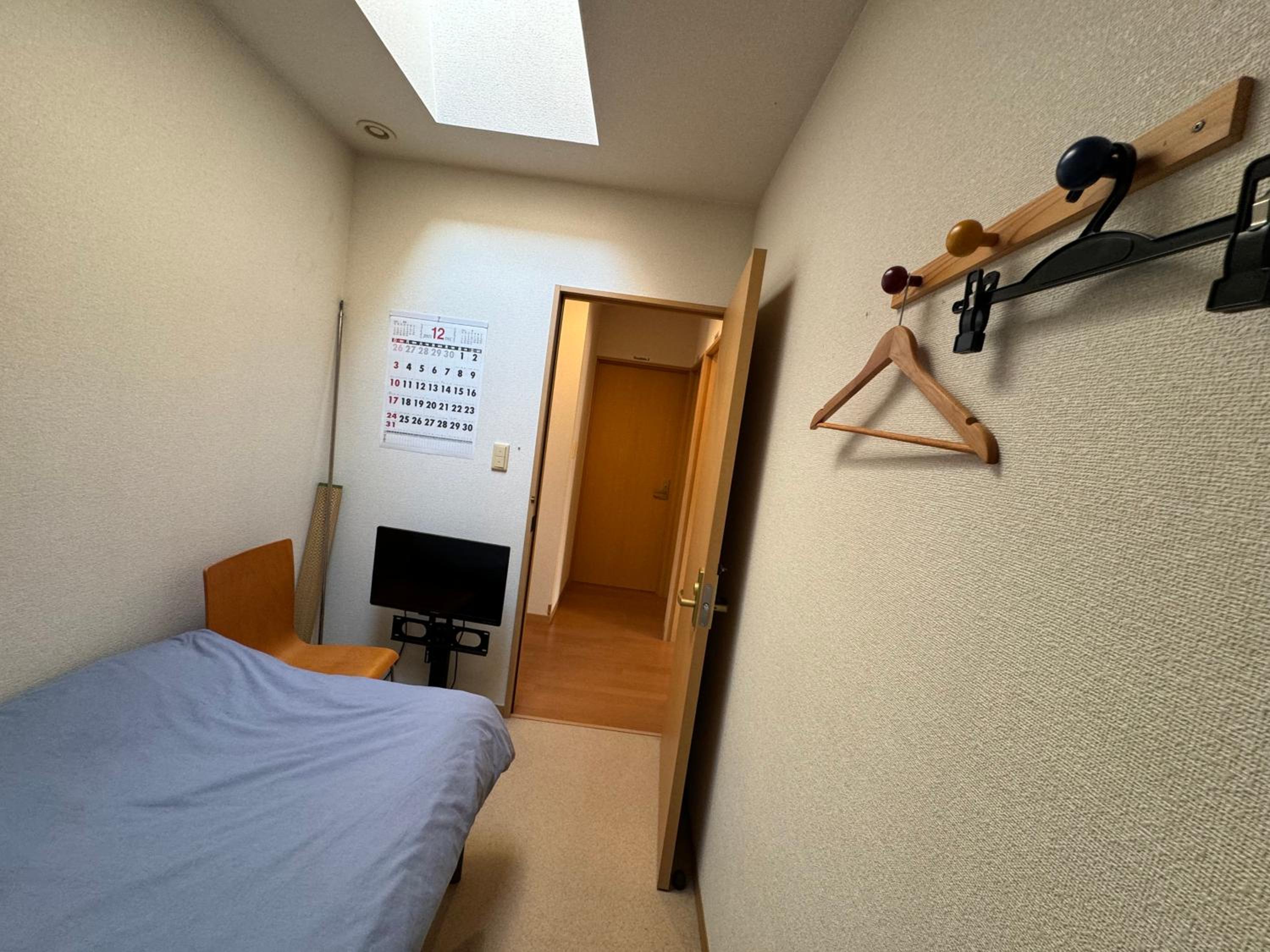 Single Room photo 2