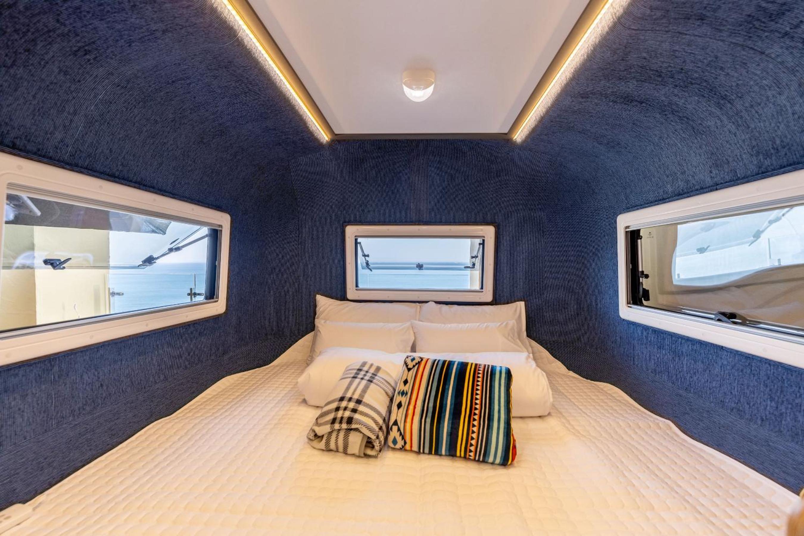 Panoramic Ocean Glamping Caravan - Photo 1