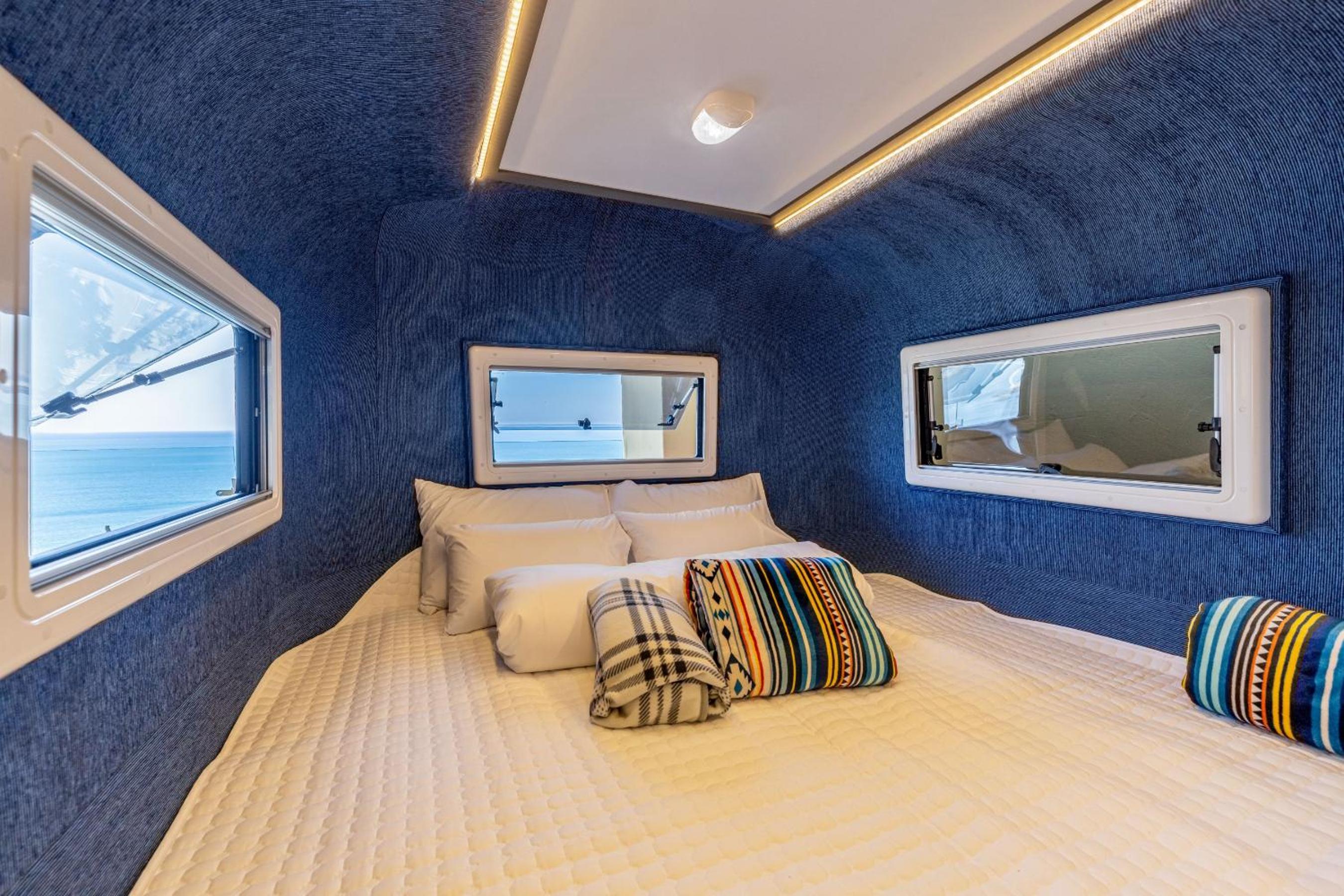 Panoramic Ocean Glamping Caravan - Photo 8
