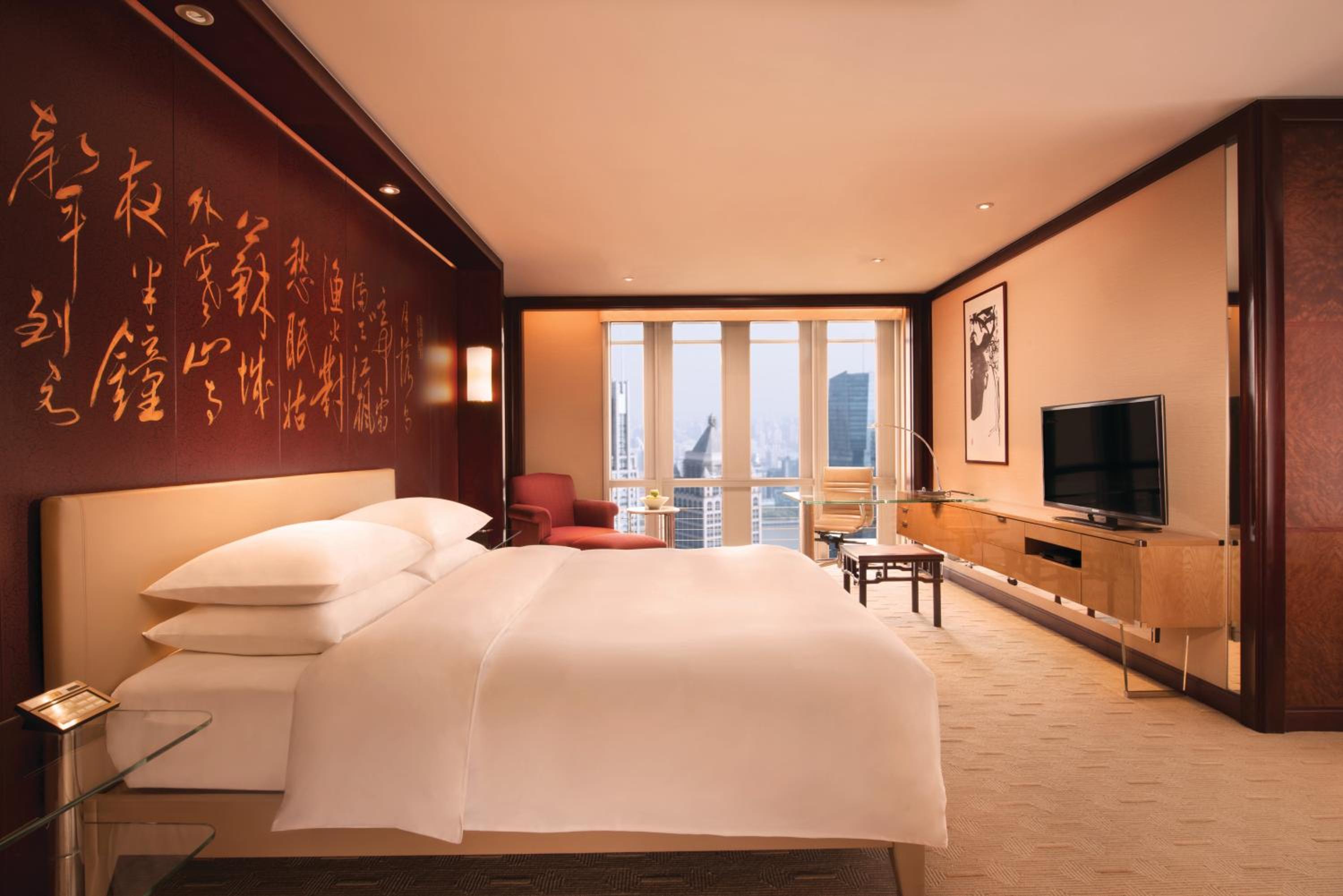 King Room with River View - Club Access