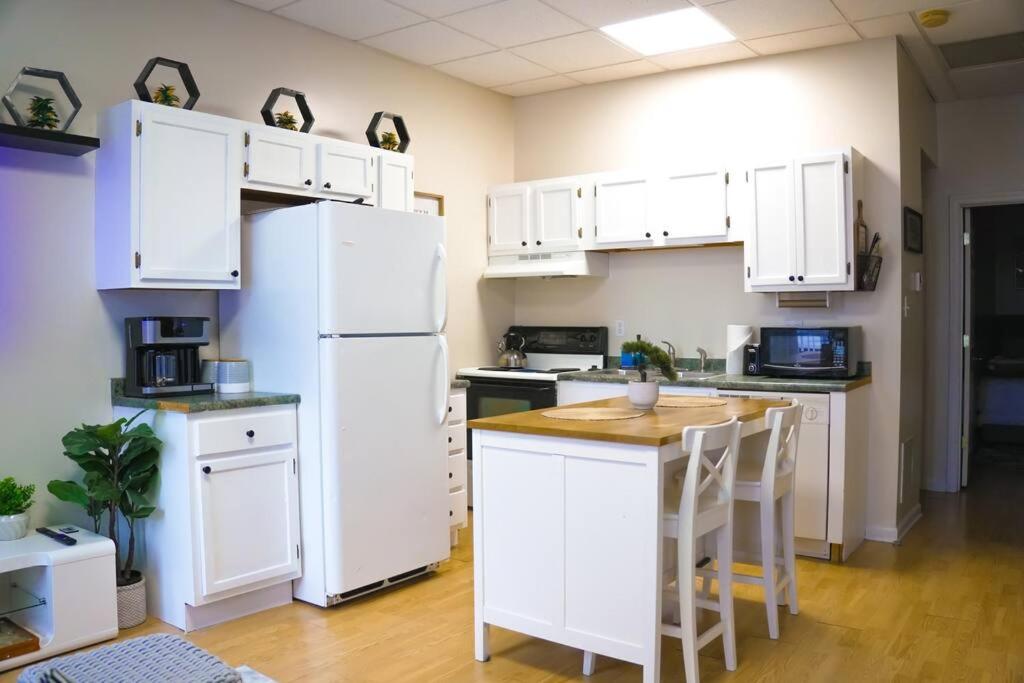 Two-Bedroom Apartment photo 2
