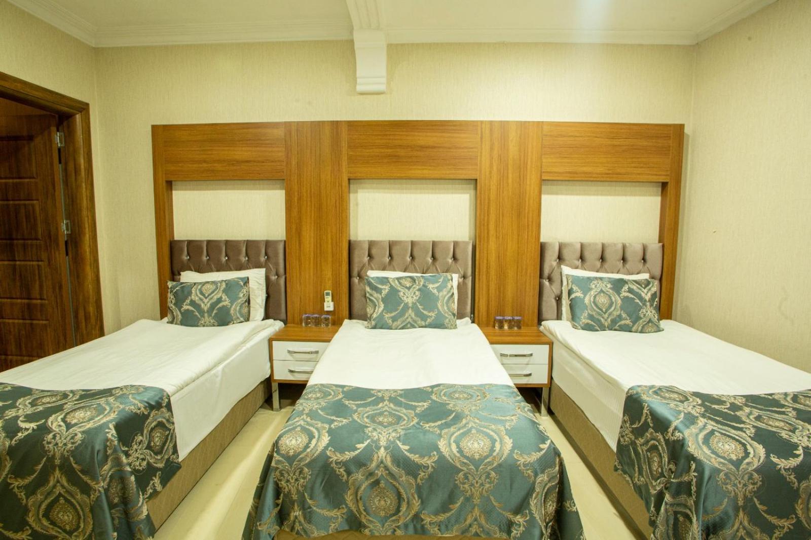 Standard Triple Room - Photo 3