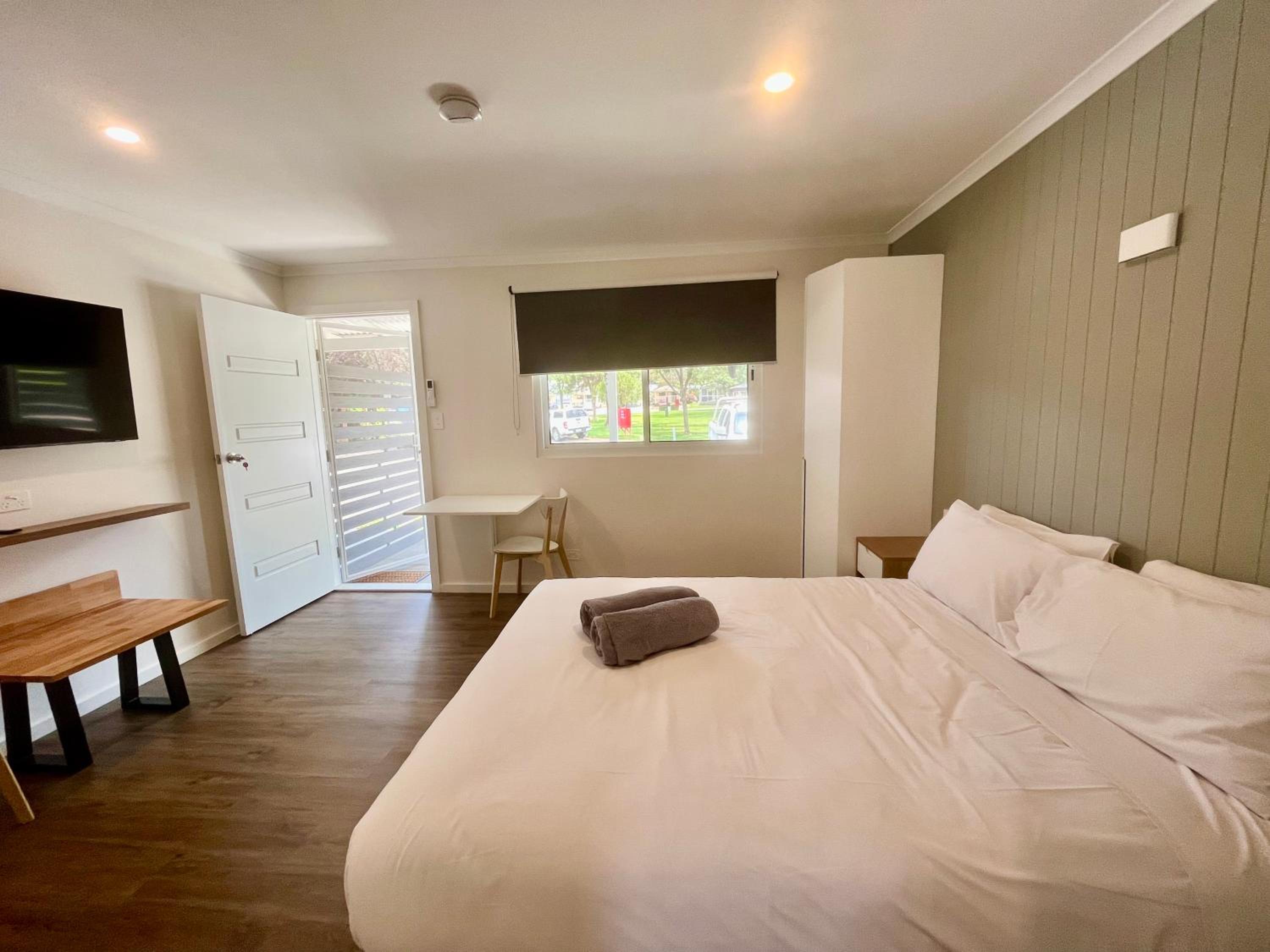 Deluxe Double Room - Photo 4