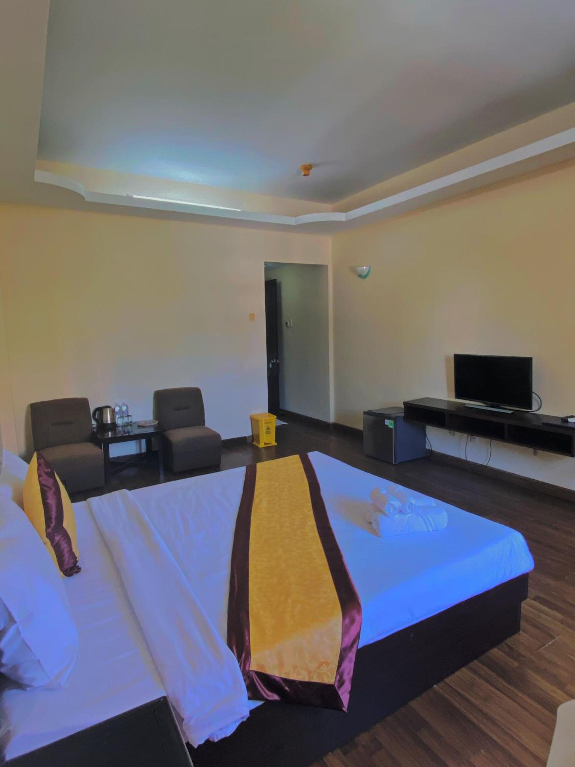 Standard Double Room - Photo 5