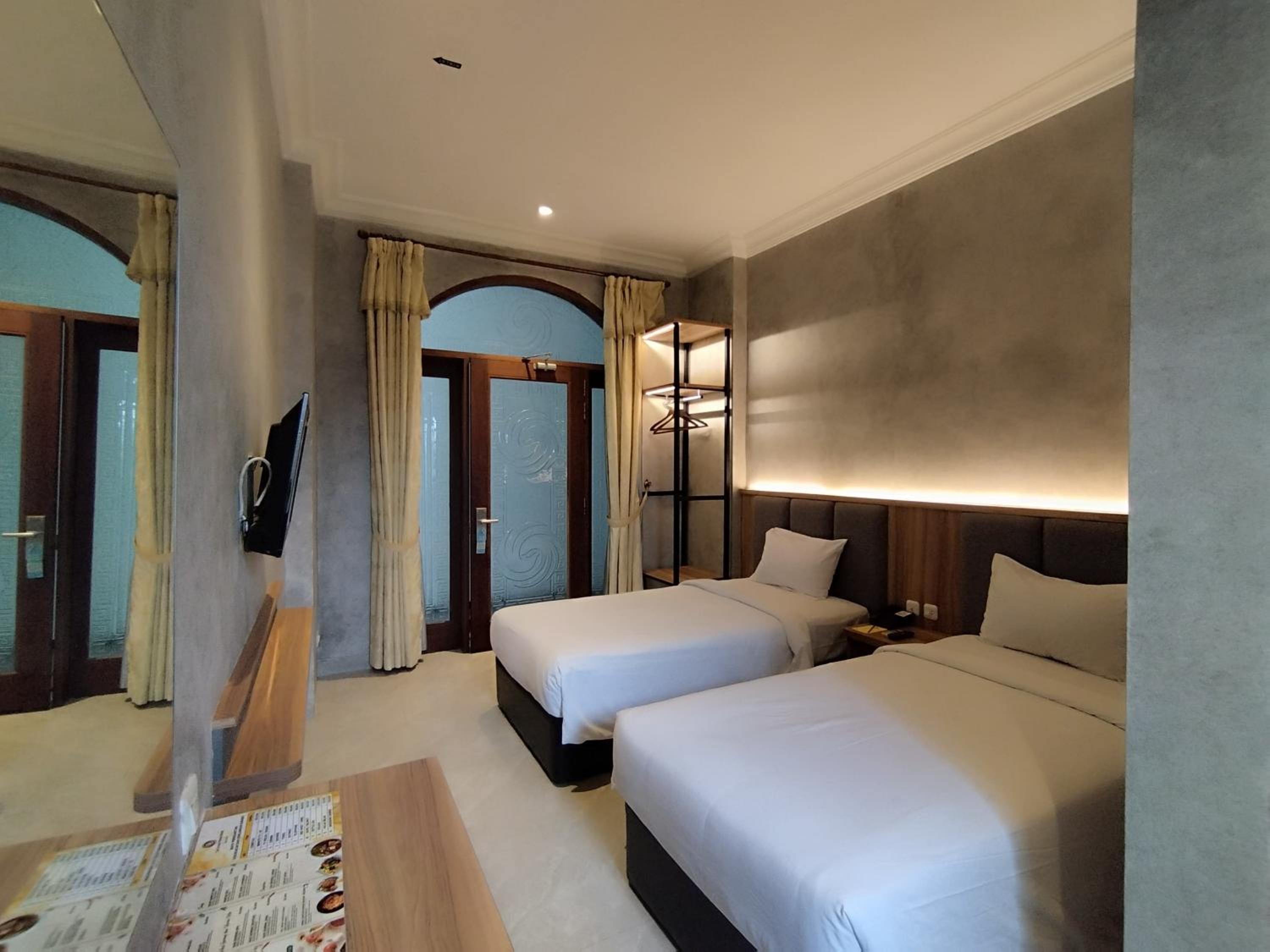 Superior Double or Twin Room photo 1